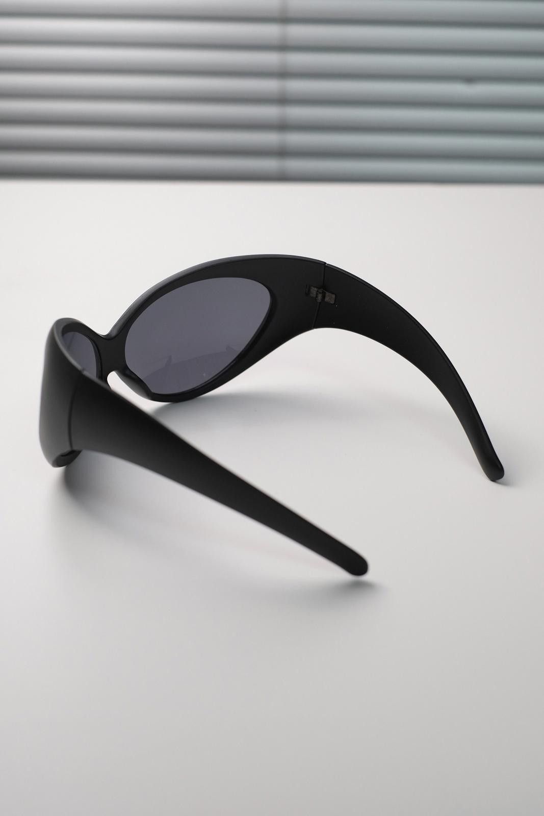 Other Y2k Vtg Avant Garde Warp Around Black Sunglasses Unisex OS Size ONE SIZE - 7 Thumbnail