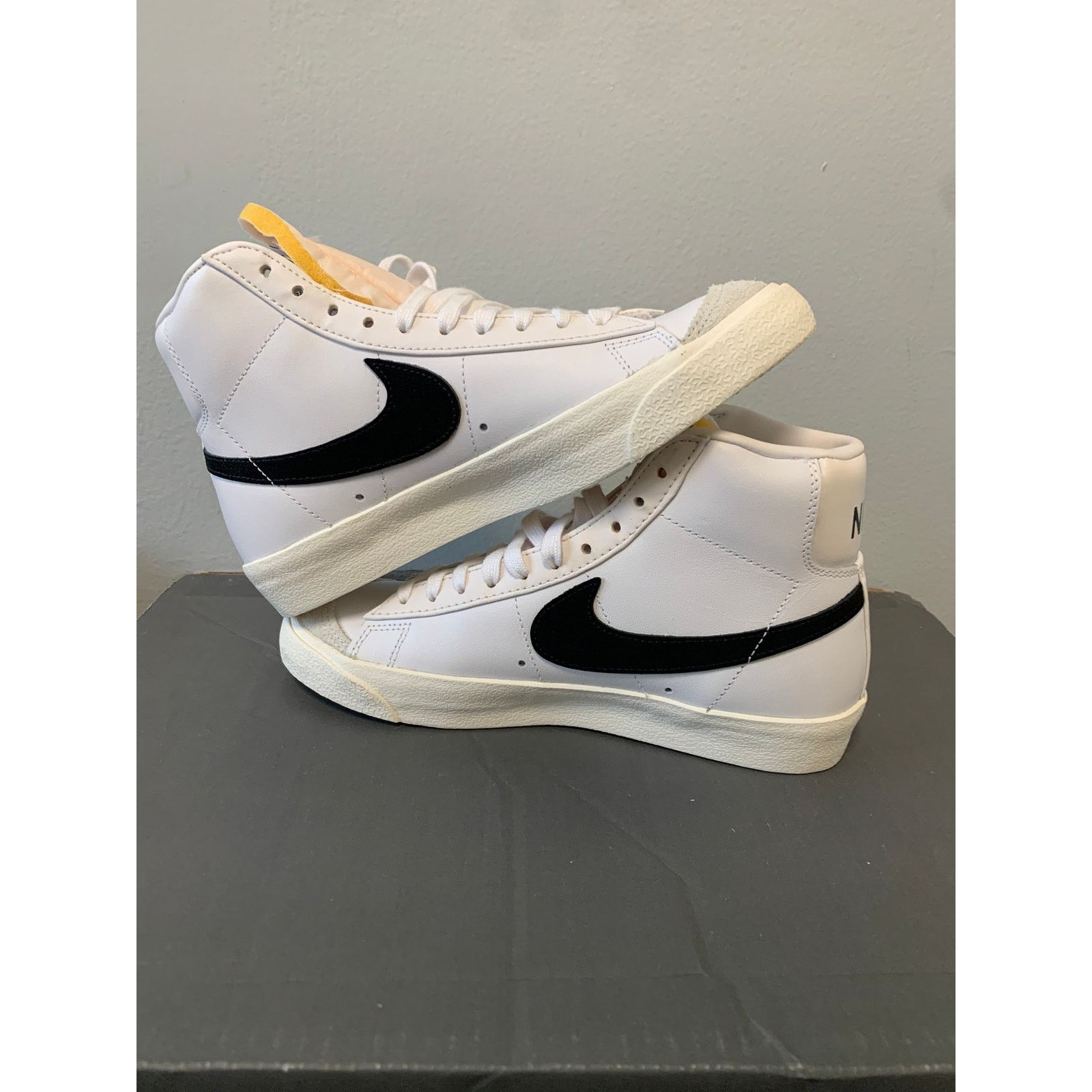 Nike Nike Blazer Mid 77 White Black Women's Size 7 BRAND NEW Size US 7 / IT 37 - 5 Thumbnail