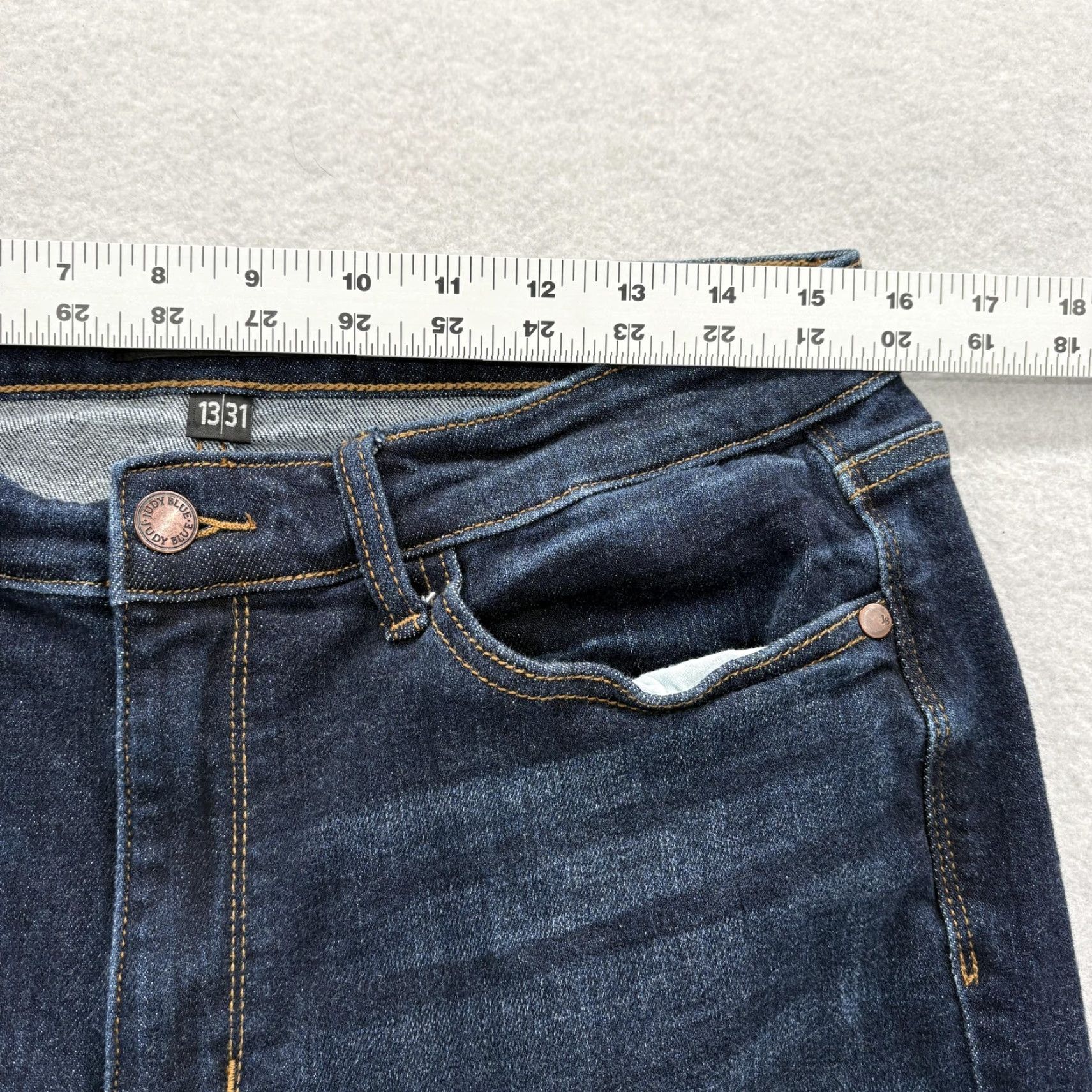 Denime Judy Blue Wide Leg Crop Jeans Womens 13/31 Dark Wash Raw Hem Stretch Denim WWomen’s Regular 31 Dark Blue Denim Jeans Size 24" / US 00 / IT 34 - 6 Thumbnail