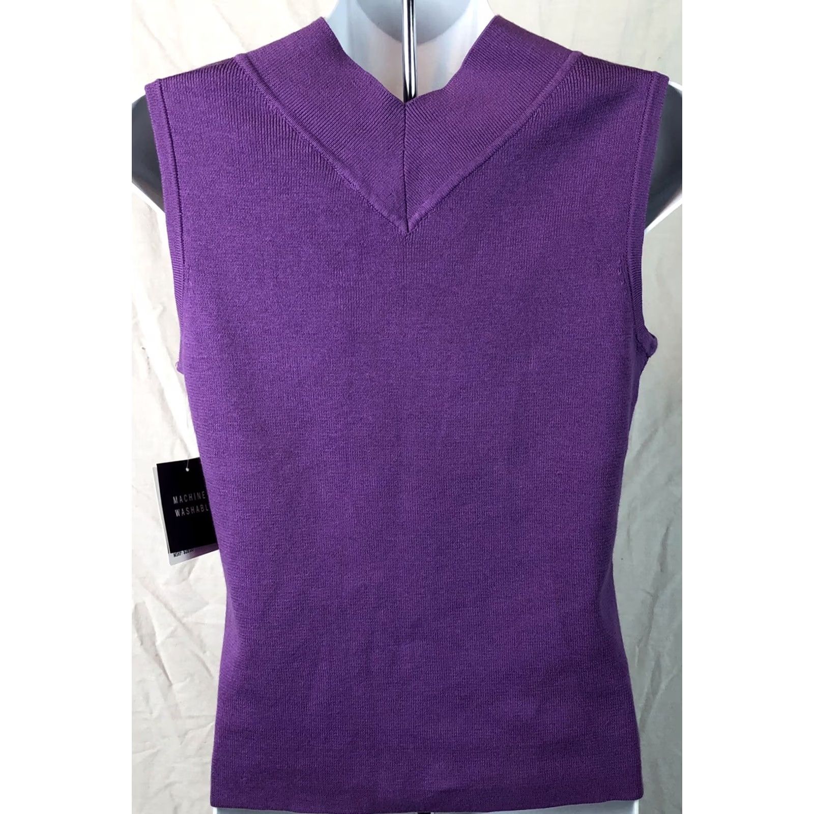 Vintage Sag Harbor Sleeveless Sweater PM Purple V-Neck Cotton Knit Shirt Womens PM Purple Sag Harbor Sleeveless V-Neck Back Cotton Knit Pullover Size M / US 6-8 / IT 42-44 - 3 Thumbnail