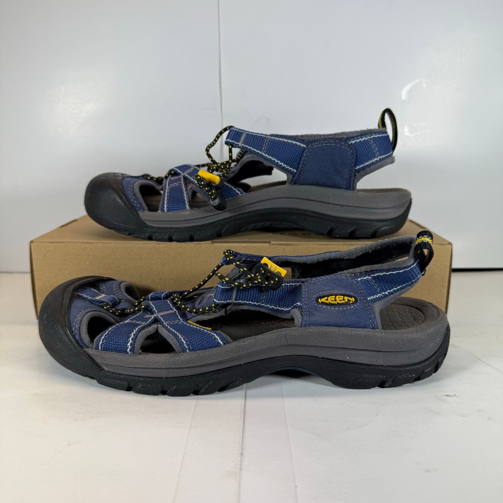 KEEN Keen Newport H2 Waterproof Hiking Sandals Mens Size Unknown Size US 7 / EU 40 - 1 Thumbnail