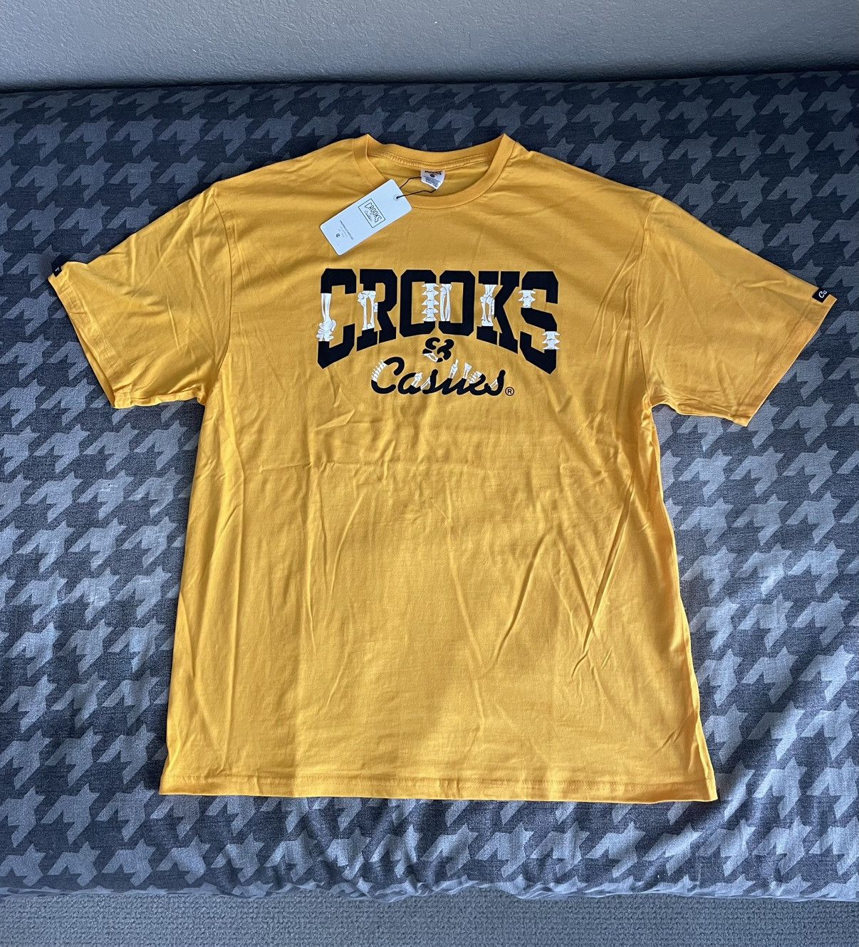 Crooks & Castles Crooks & Castles T-Shirt Bundle (4) Size XL New With Tags Size US XL / EU 56 / 4 - 3 Thumbnail
