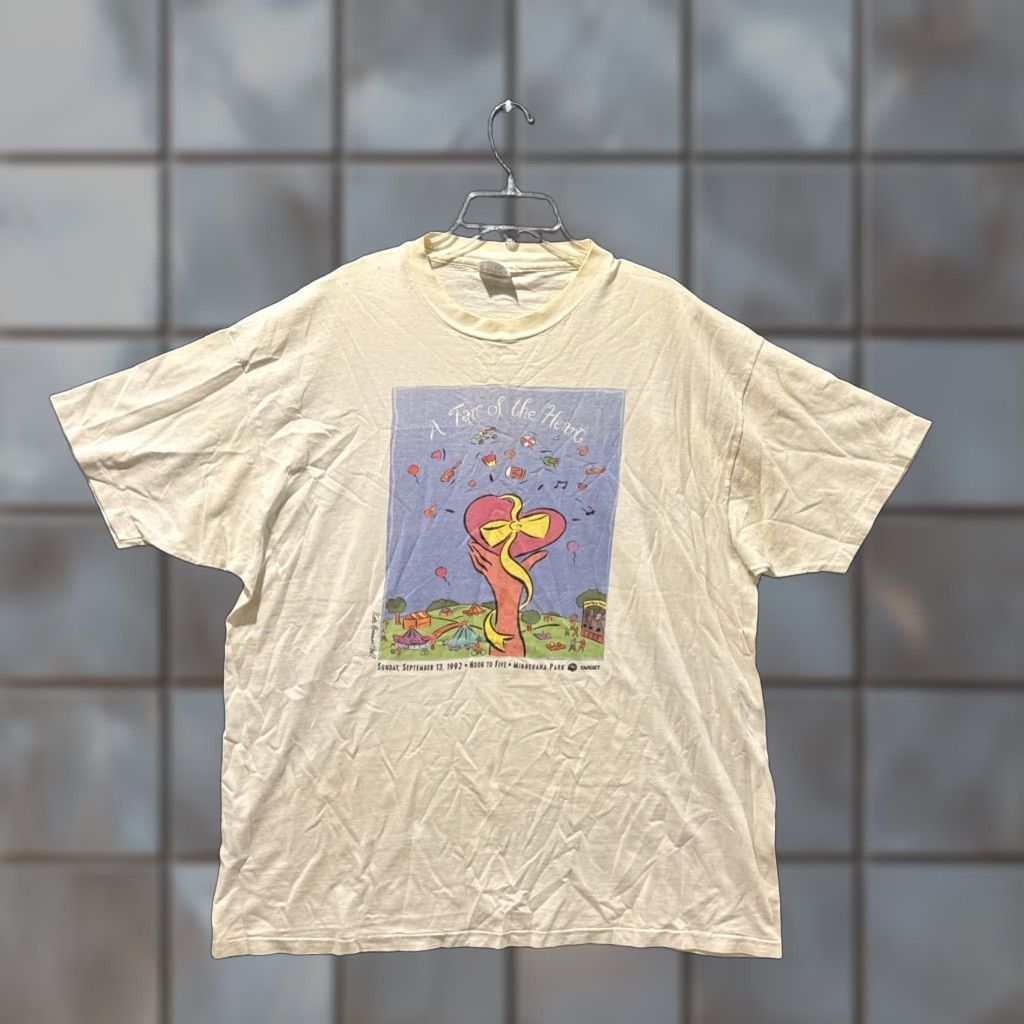 Hanes VINTAGE 90s Hanes T-Shirt Heart Short Sleeve Yellow 2XL Mens Size Regular HTF Size US XXL / EU 58 / 5 - 1 Thumbnail