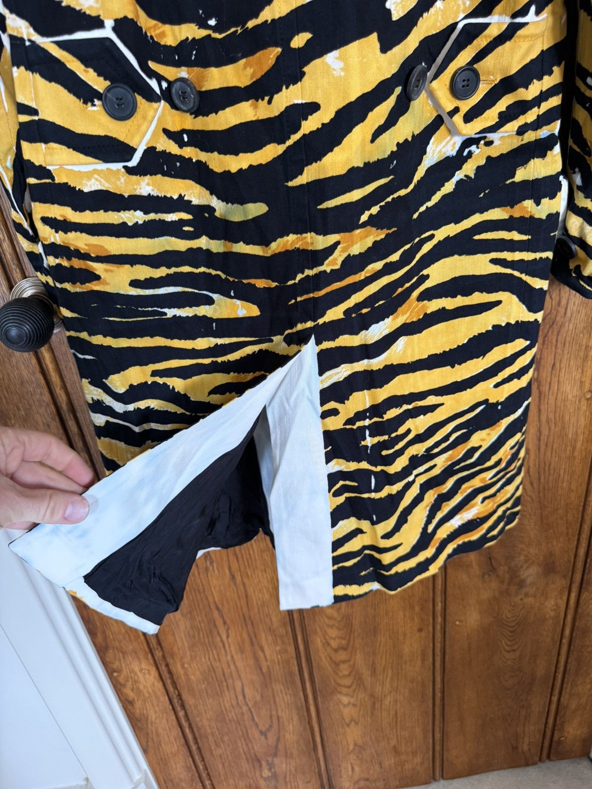 Prada SS18 Prada come on in tiger coat Archive grail coat jacket Size US S / EU 44-46 / 1 - 21 Thumbnail