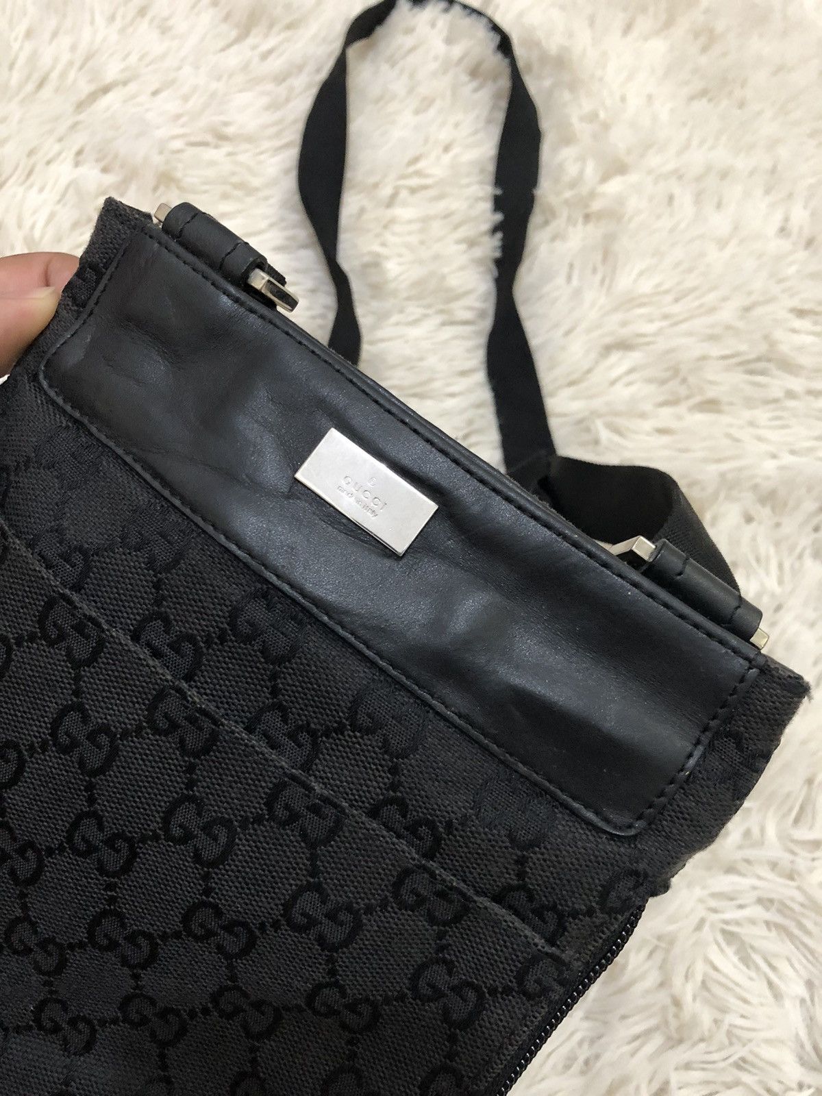 Gucci × Vintage Vintage Gucci Monogram Cross body Size ONE SIZE - 8 Thumbnail