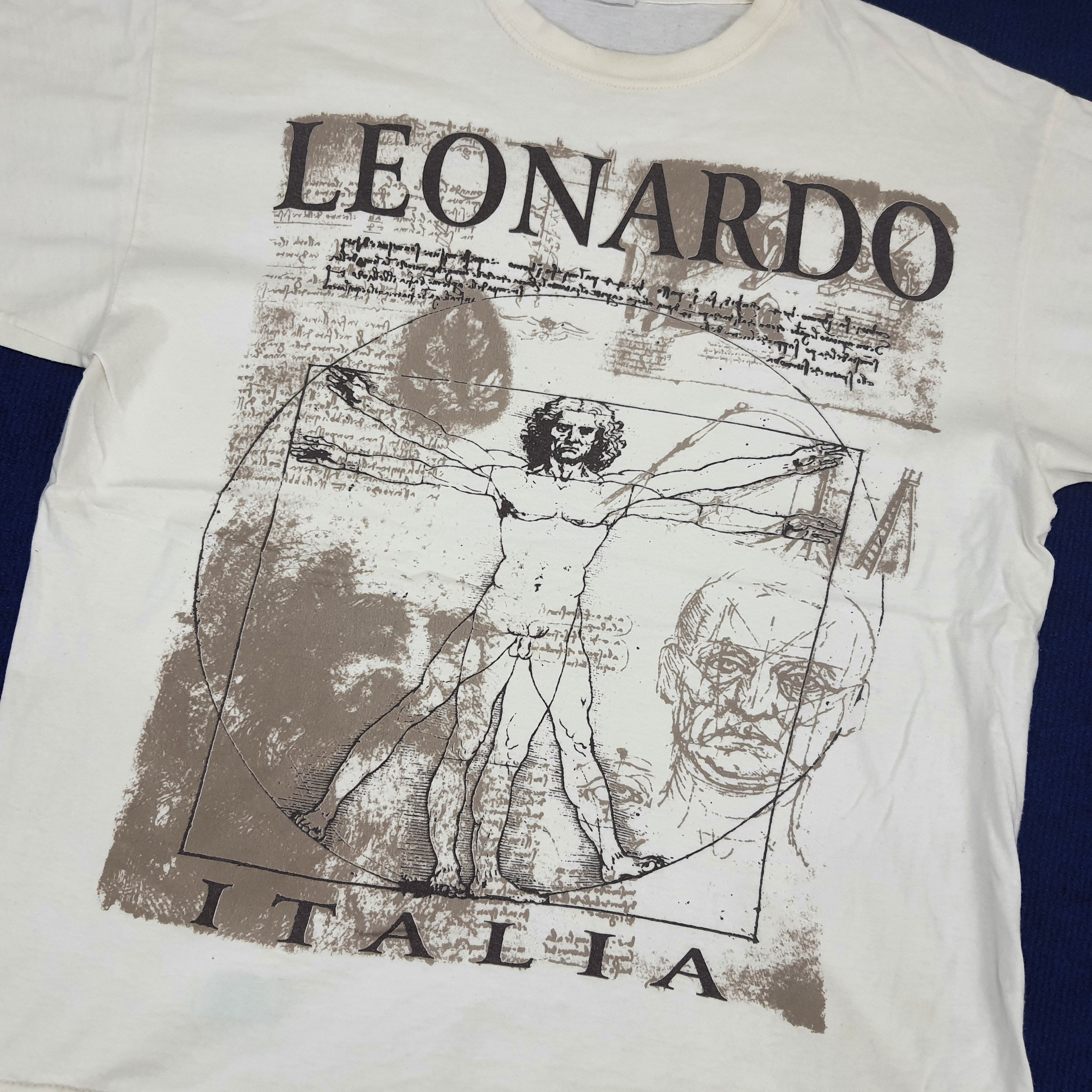 Vintage Vintage Leonardo Da Vinci Italia Vitruvian Man T-shirt Size US L / EU 52-54 / 3 - 2 Thumbnail