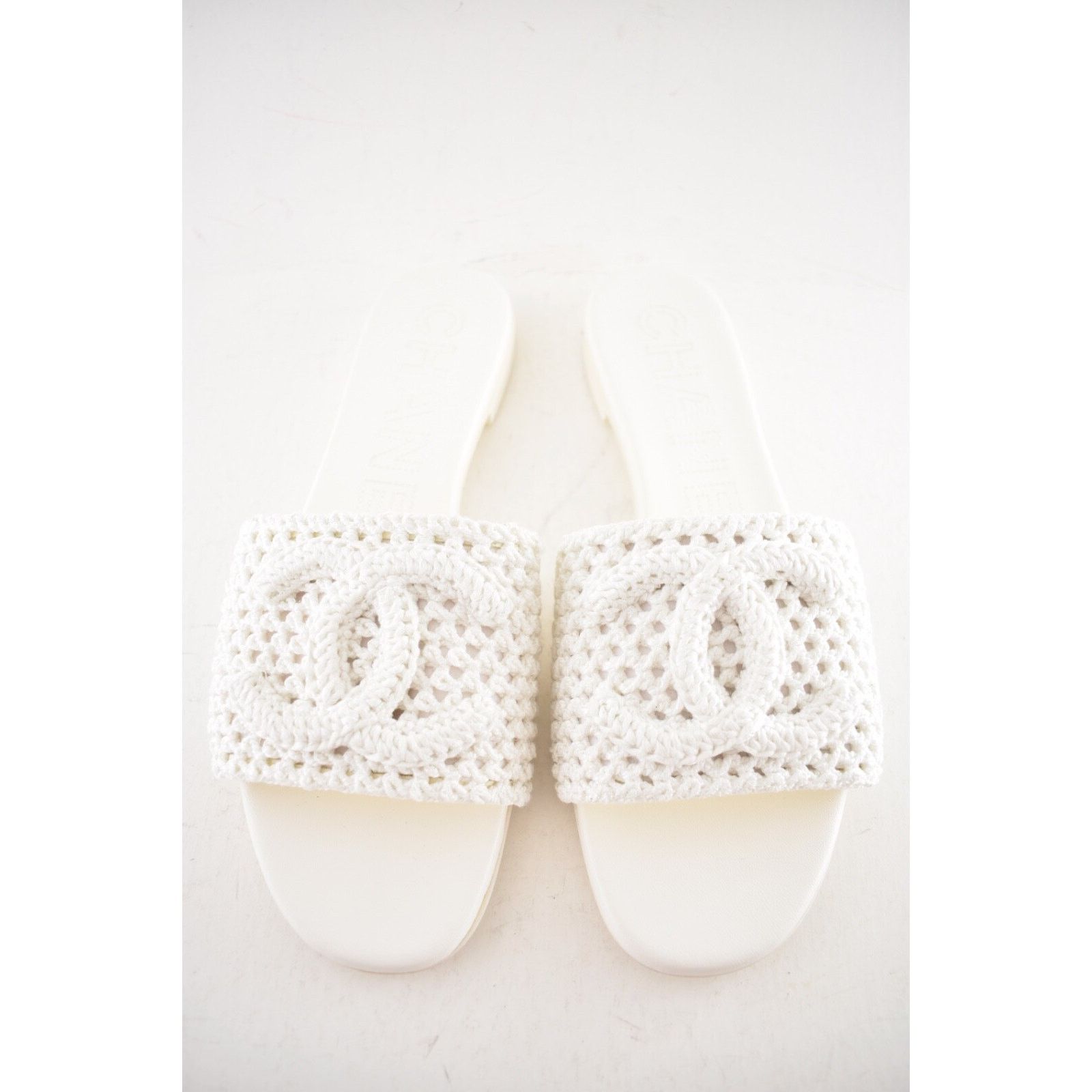 Chanel Chanel 24M White Crochet Knit Coco Beach CC Logo Mule Size US 11 / IT 41 - 18 Thumbnail