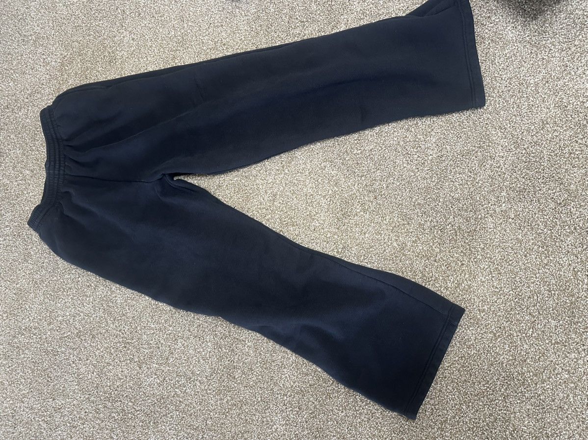 Balenciaga Balenciaga Lion's Laurel Sweatpants Size US 28 / EU 44 - 4 Thumbnail