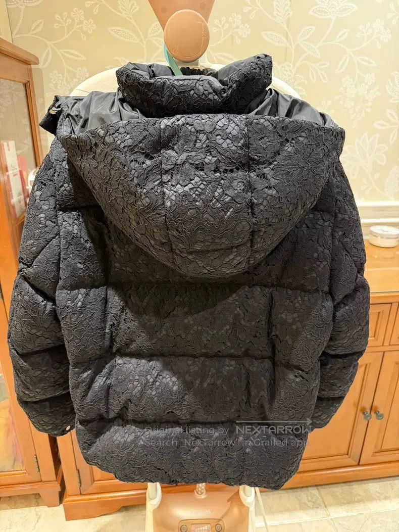 Valentino Valentino Black lace down jacket Size S / US 4 / IT 40 - 2 Thumbnail