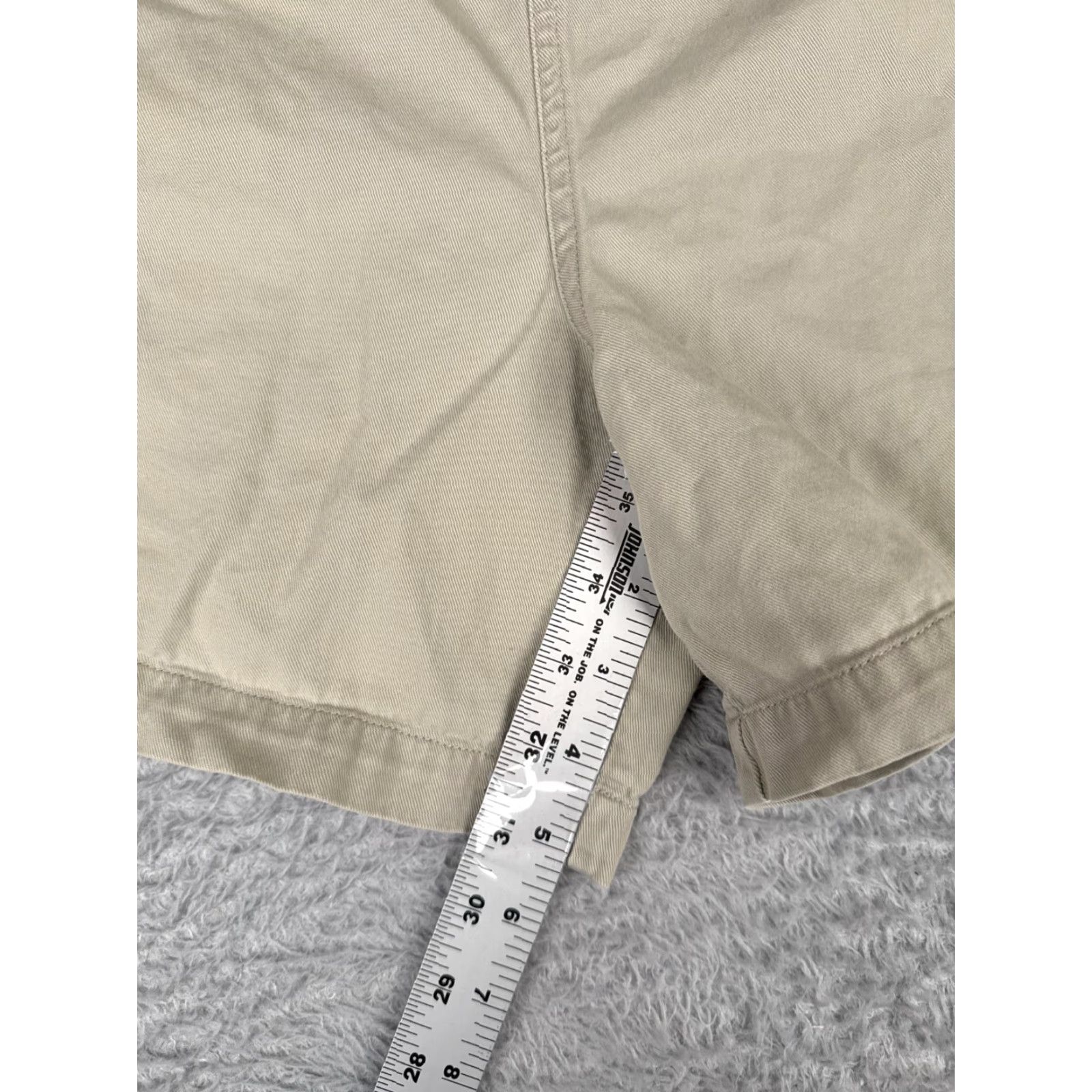 Vintage VINTAGE Columbia Shorts Women Extra Large Beige Belted Elastic Waist Cotton 36x5 Cargo Size 40" / US 18 - 7 Thumbnail