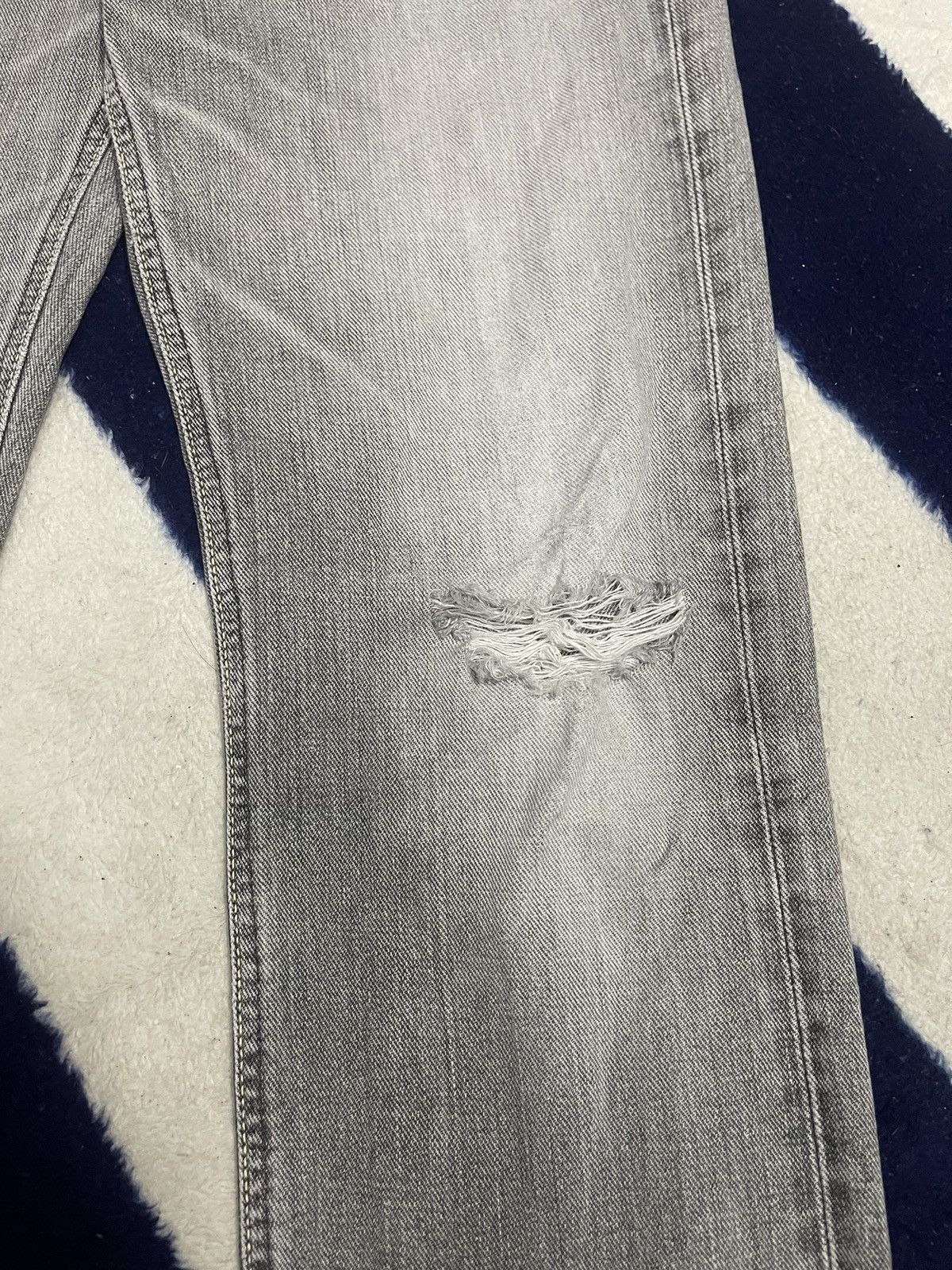 Japanese Brand × Lee Lee Distressed Jeans (14) Size US 32 / EU 48 - 15 Thumbnail