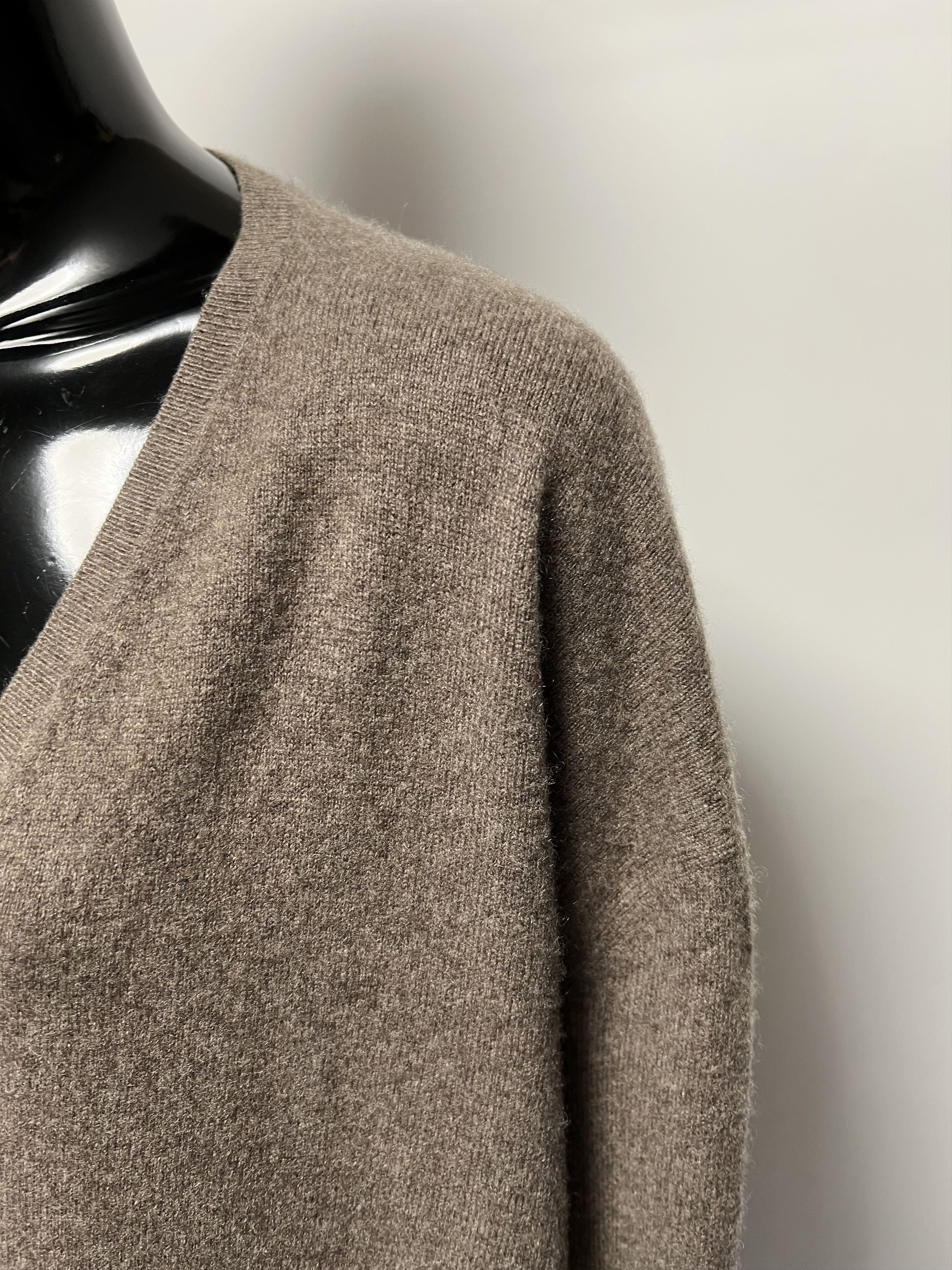 Bompard Eric Bompard Cashmere V-Neck Sweater Oversized Size L / US 10 / IT 46 - 7 Thumbnail