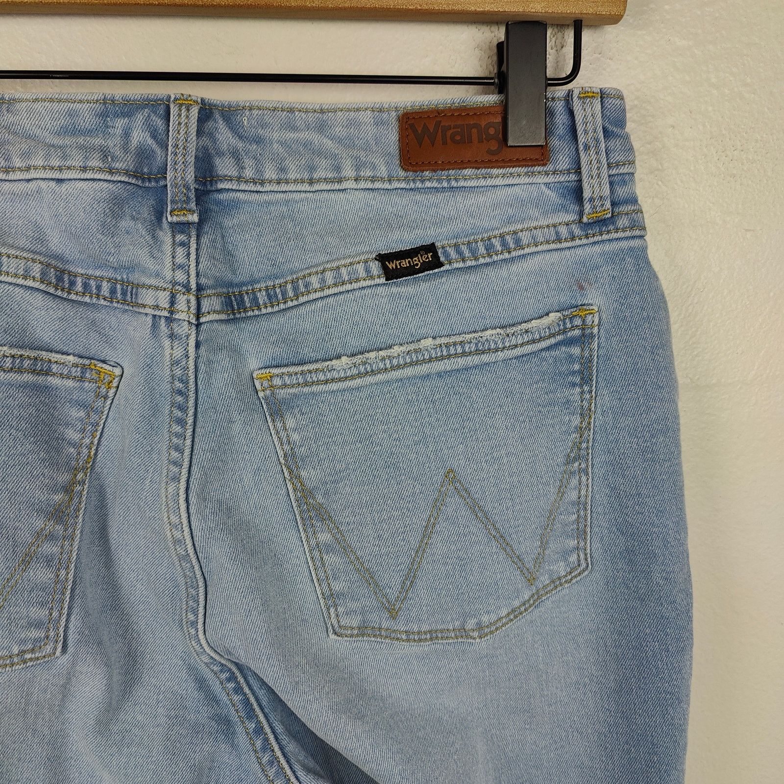 Wrangler Wrangler High Rise Bold Boot Cut Jeans Womens 10x32 Size 32" / US 10 / IT 46 - 5 Thumbnail