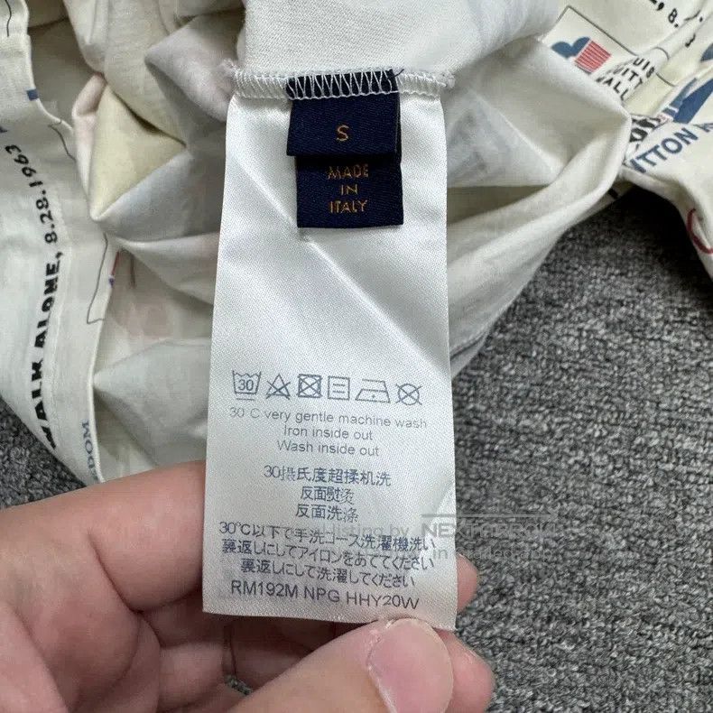 Louis Vuitton Louis Vuitton Trademark short sleeve Size US S / EU 44-46 / 1 - 5 Thumbnail