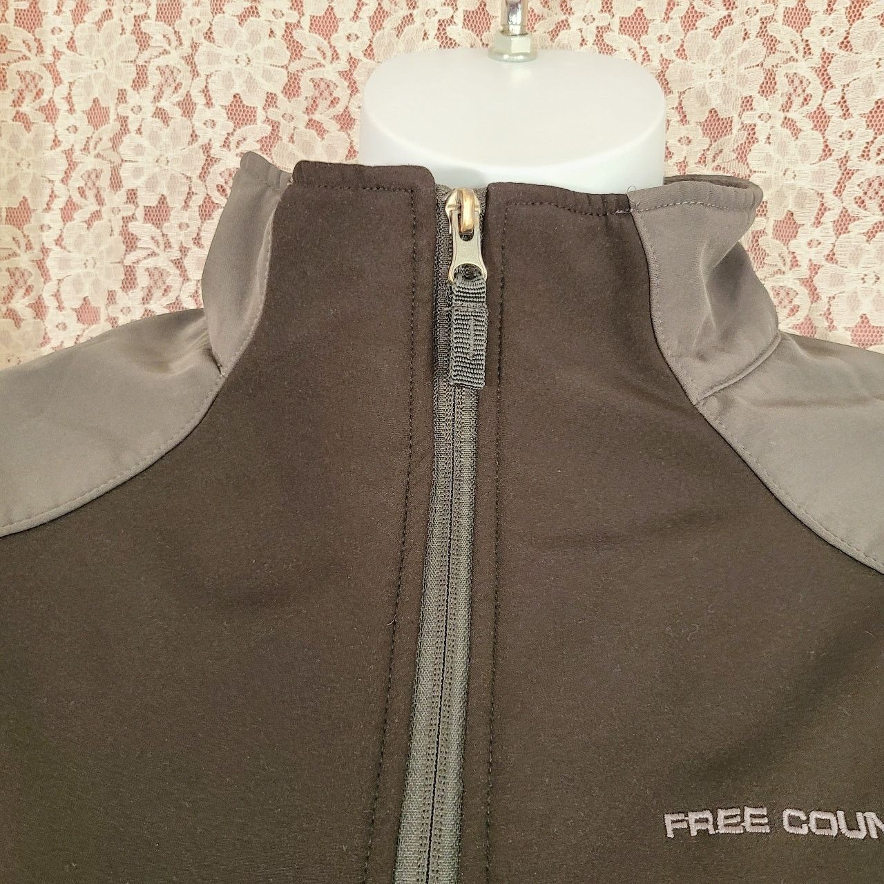 Free Country Free Country black gray full zip colorblock jacket size xl Size US XL / EU 56 / 4 - 5 Thumbnail