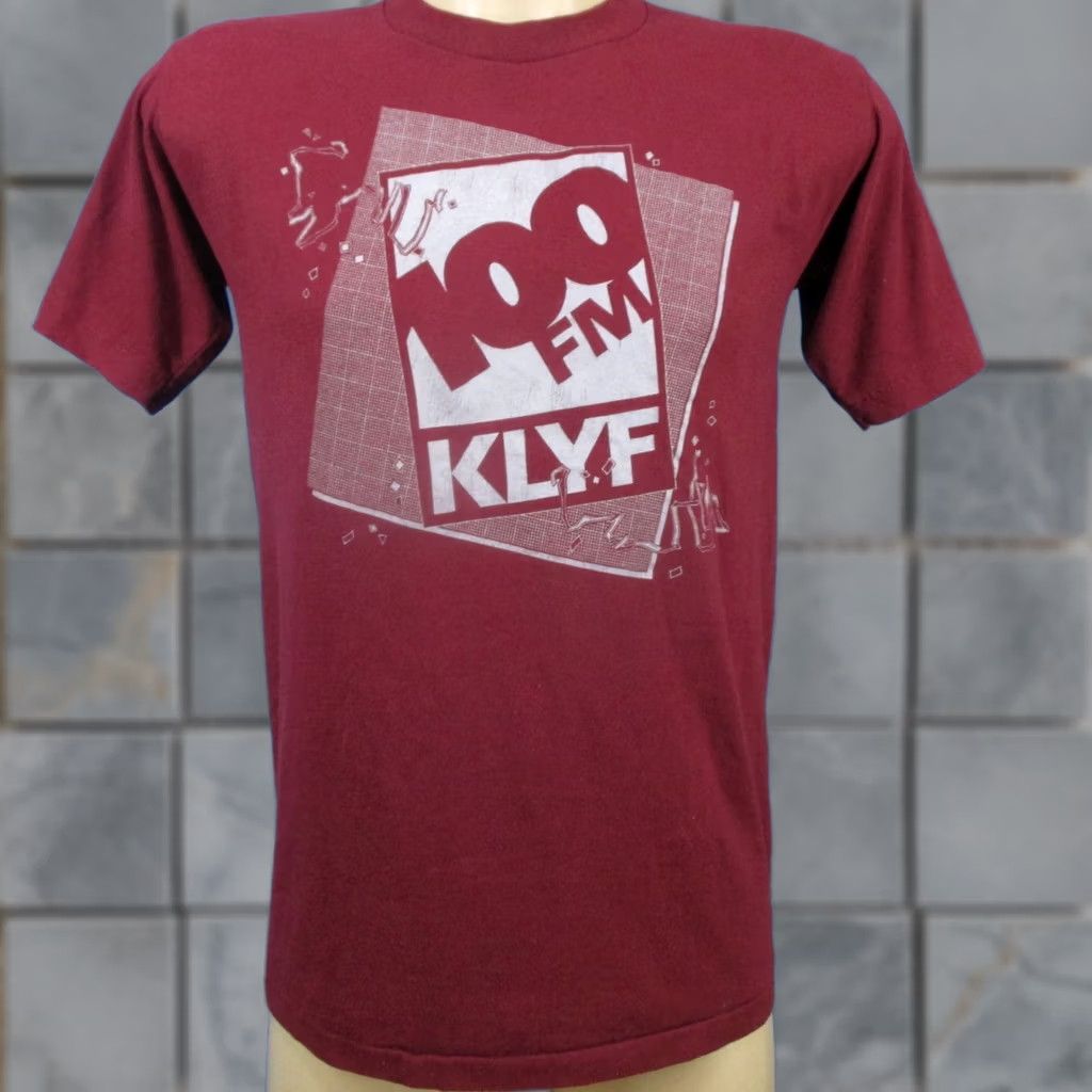 Vintage VINTAGE COQUILLE OREGON KLYF-FM 100 CHRISTIAN RADIO PAPER THIN T-SHIRT SMALL Shirt Men XS Red 80s 90s Size US S / EU 44-46 / 1 - 1 Thumbnail