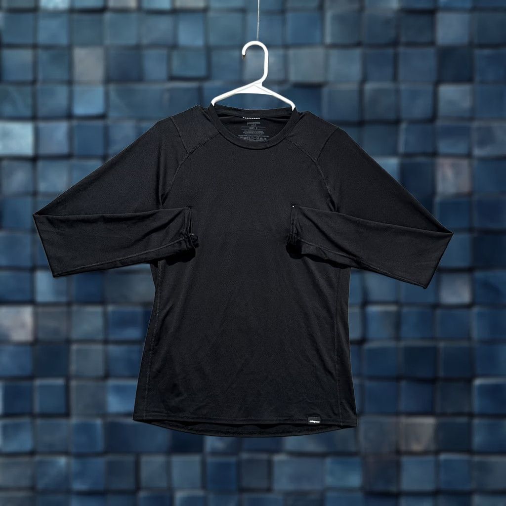 Patagonia Patagonia Shirt Mens S Capilene 1 Silkweight Blue Solid Performance Base Layer T-Shirt Size US S / EU 44-46 / 1 - 1 Thumbnail