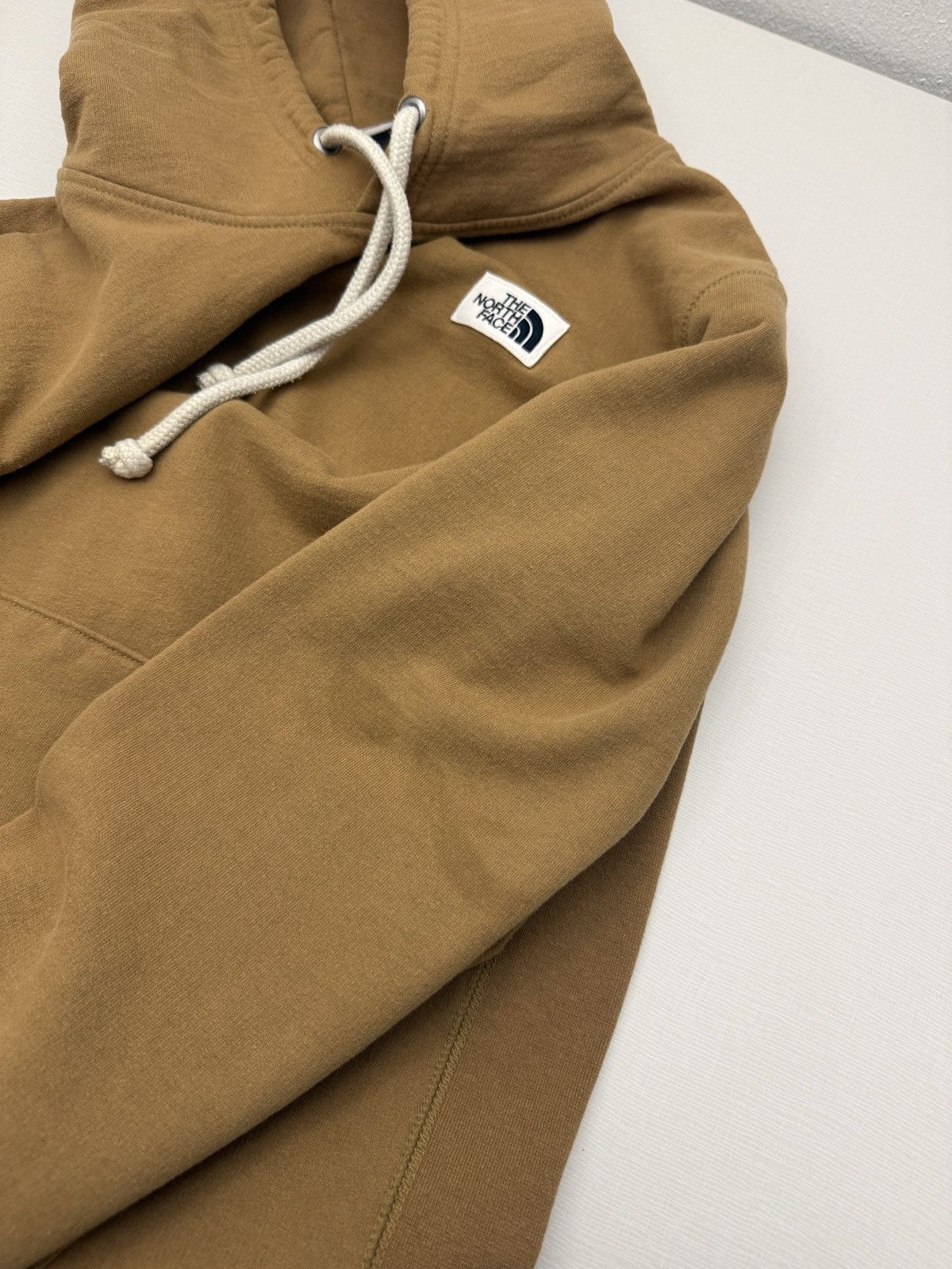 The North Face The North Face Heritage Patch Pullover Hoodie Almond Butter Size US L / EU 52-54 / 3 - 7 Thumbnail