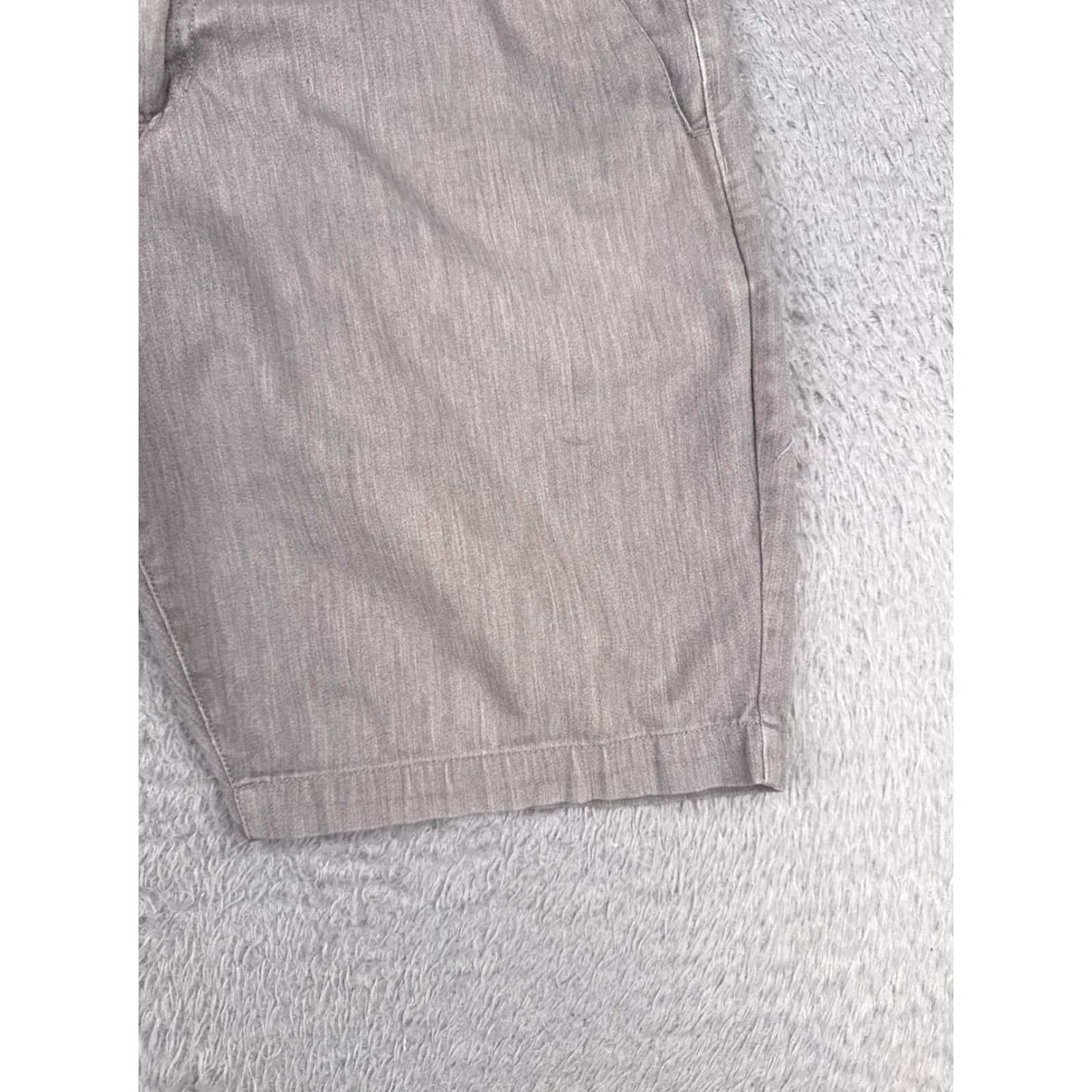 Volcom Volcom Men’s Chino Shorts 32 Gray Cotton Blend 10in Inseam Regular Fit Casual Skateboard Beach 90s Theme Mens Size US 32 / EU 48 - 2 Thumbnail