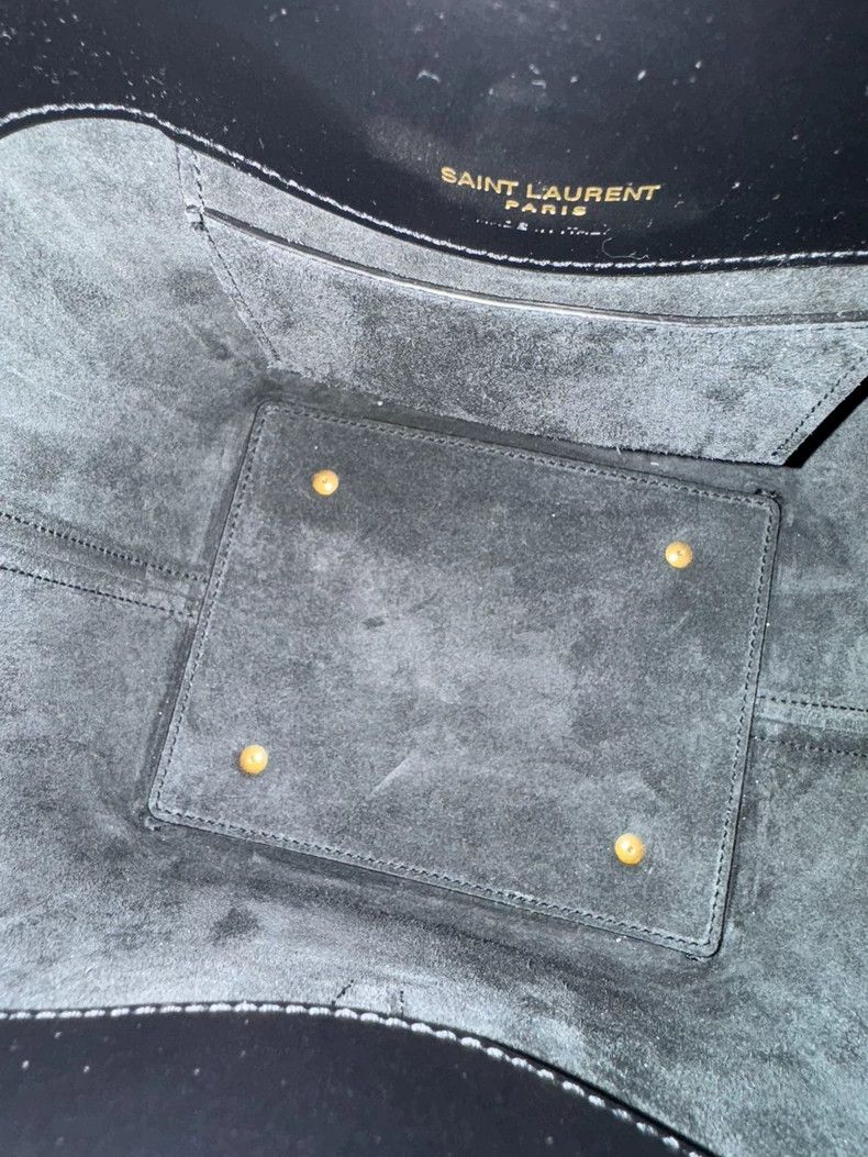 Saint Laurent Paris Saint Laurent Paris Small black gold cowhide bucket hobo b Size ONE SIZE - 6 Thumbnail