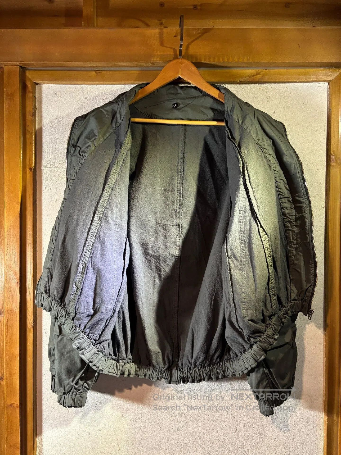 Natural Issue Issuethings Pleated Short Wide Flight Jacket. Size US M / EU 48-50 / 2 - 8 Thumbnail