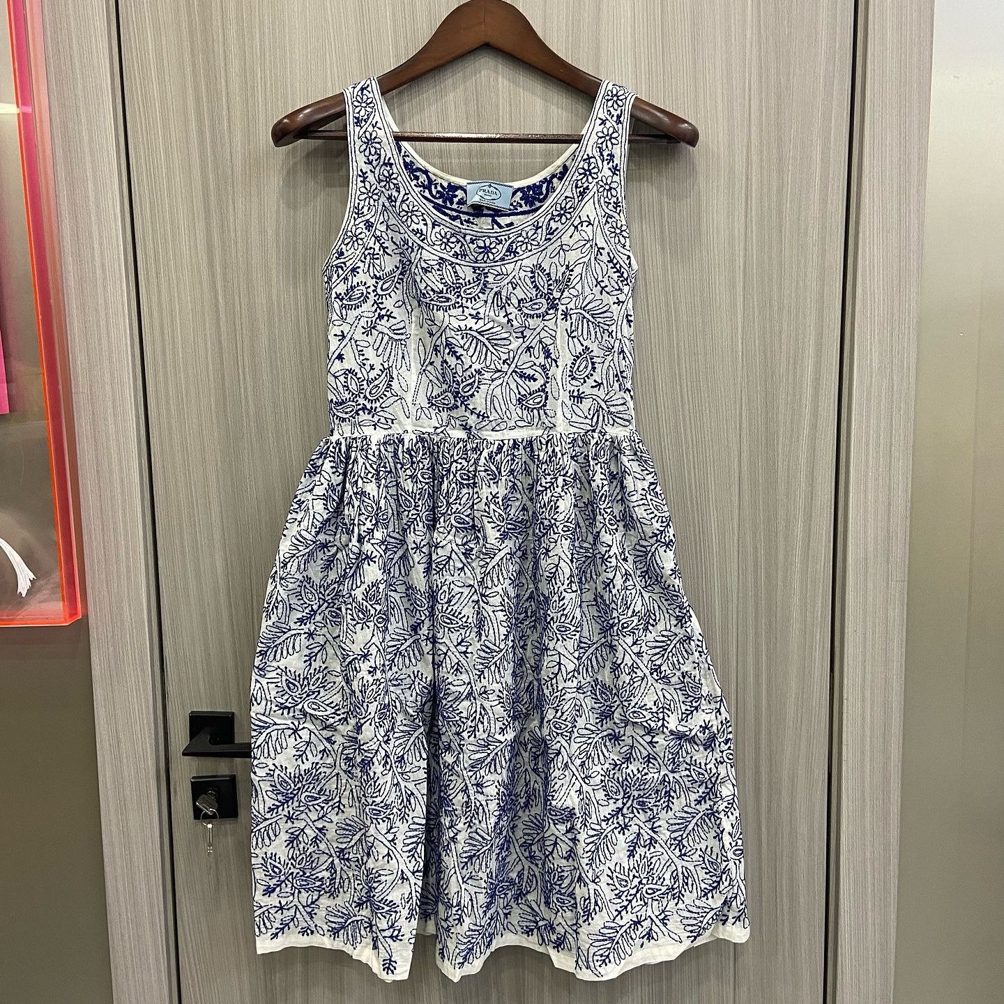 Prada Prada Blue White Embroidered Cotton Midi Dress Size 40 Size S / US 4 / IT 40 - 1 Thumbnail