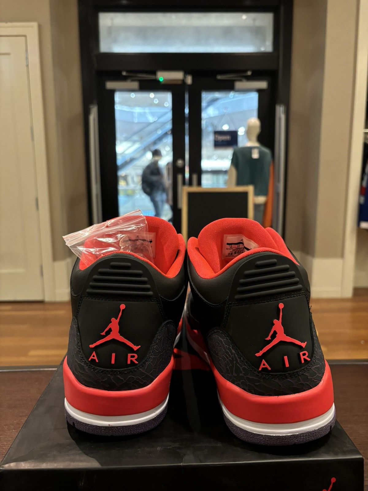 Jordan Brand Jordan 3 Retro ‘Crimson’ Size US 12 / EU 45 - 6 Thumbnail