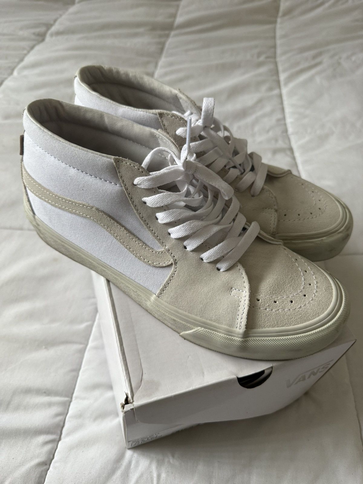 JJJJound × Vans JJJJound x Vans Sk8-Mid Vlt LX Size US 9.5 / EU 42-43 - 2 Thumbnail