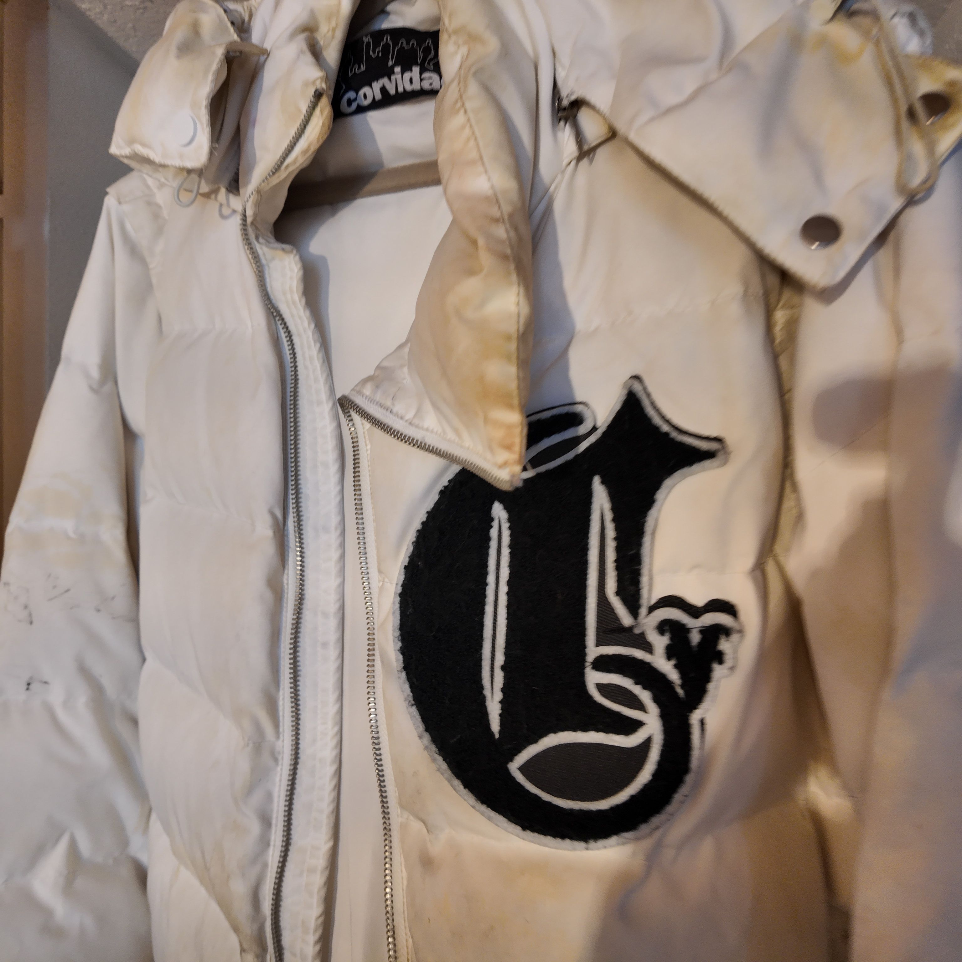 Other Corvidae White Puffer Jacket Size M - Used - Needs Cleaning Size US M / EU 48-50 / 2 - 3 Thumbnail