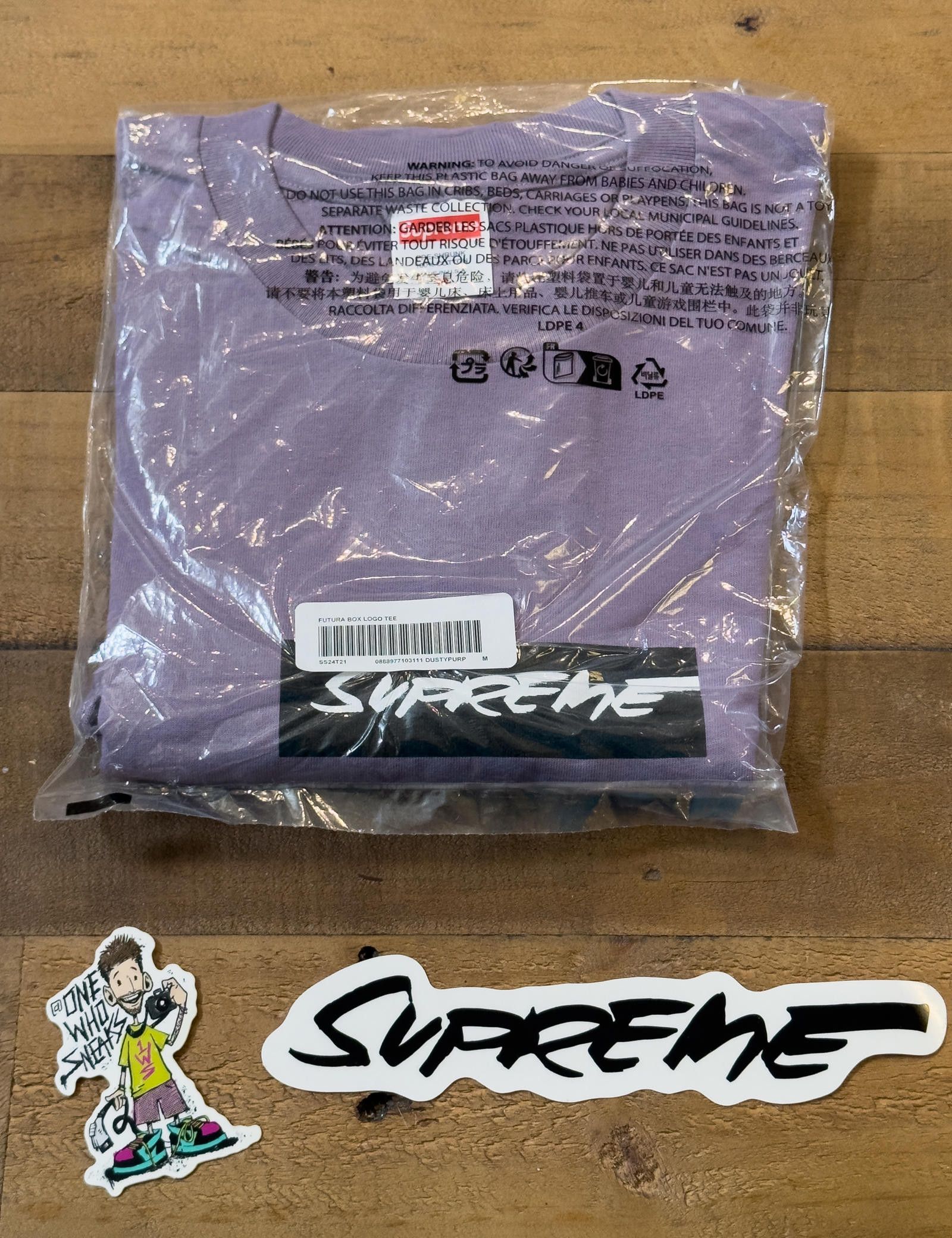 Supreme Supreme Futura Box Logo Tee & Sticker Size Medium Size US M / EU 48-50 / 2 - 1 Thumbnail