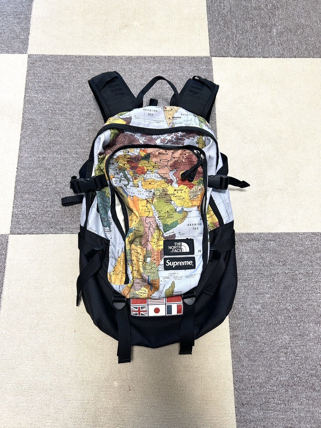Supreme × The North Face [RARE] Supreme The North Face Expedition Maps Backpack Size ONE SIZE - 2 Thumbnail