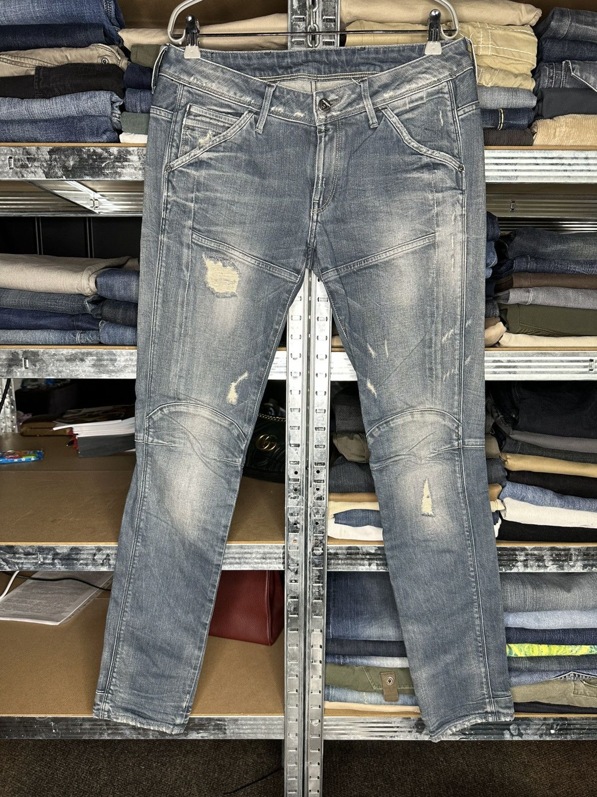 G-Star G-Star RAW 5620 3D Tapered Distressed Denim Jeans W31 L34 Size US 31 - 1 Thumbnail