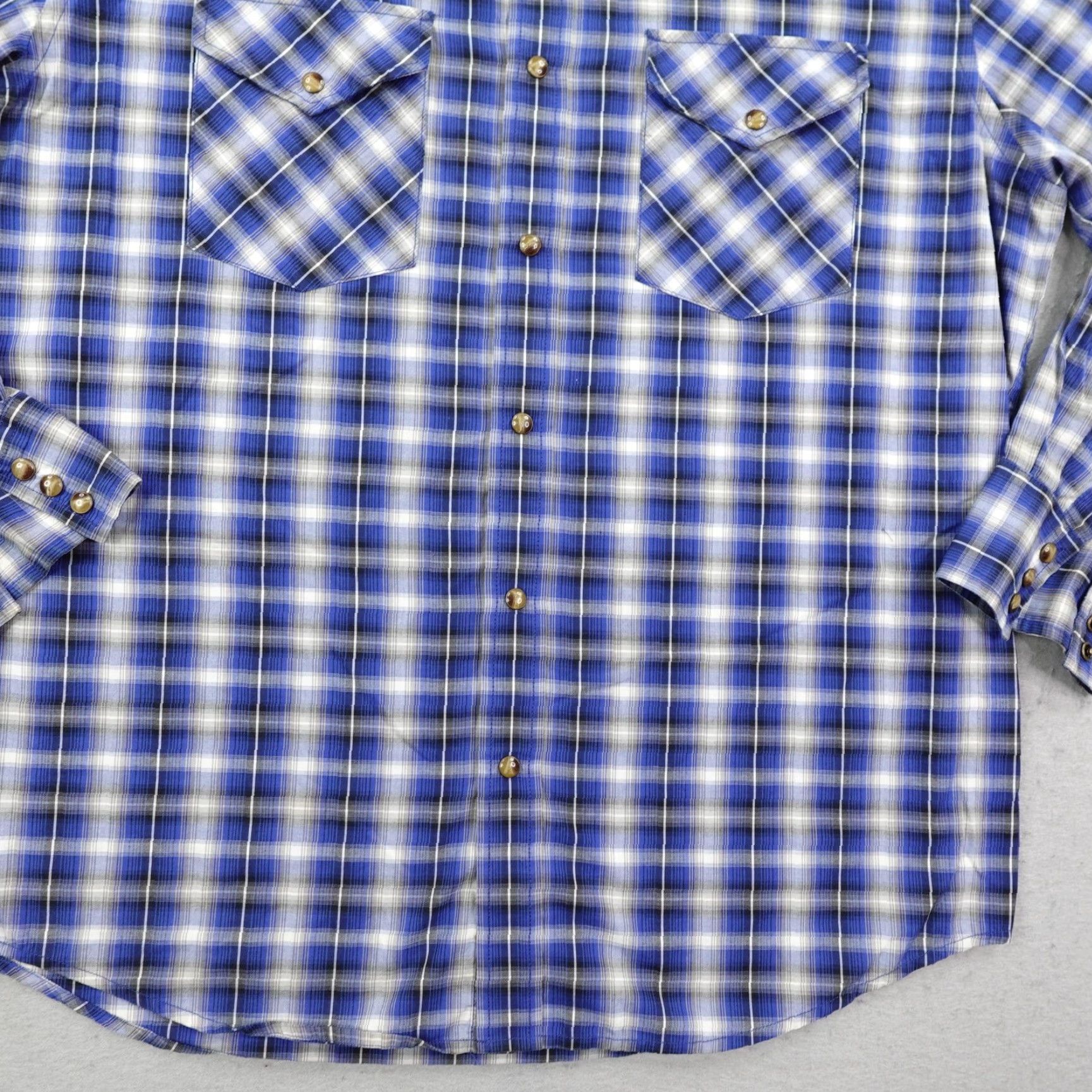 Pendleton VINTAGE Pendleton Shirt Mens Large Blue White Plaid Western Pearl Snap Frontier Cowboy Shirt Men Large Blue Plaid Pearl Snap Cowboy Size US L / EU 52-54 / 3 - 4 Thumbnail