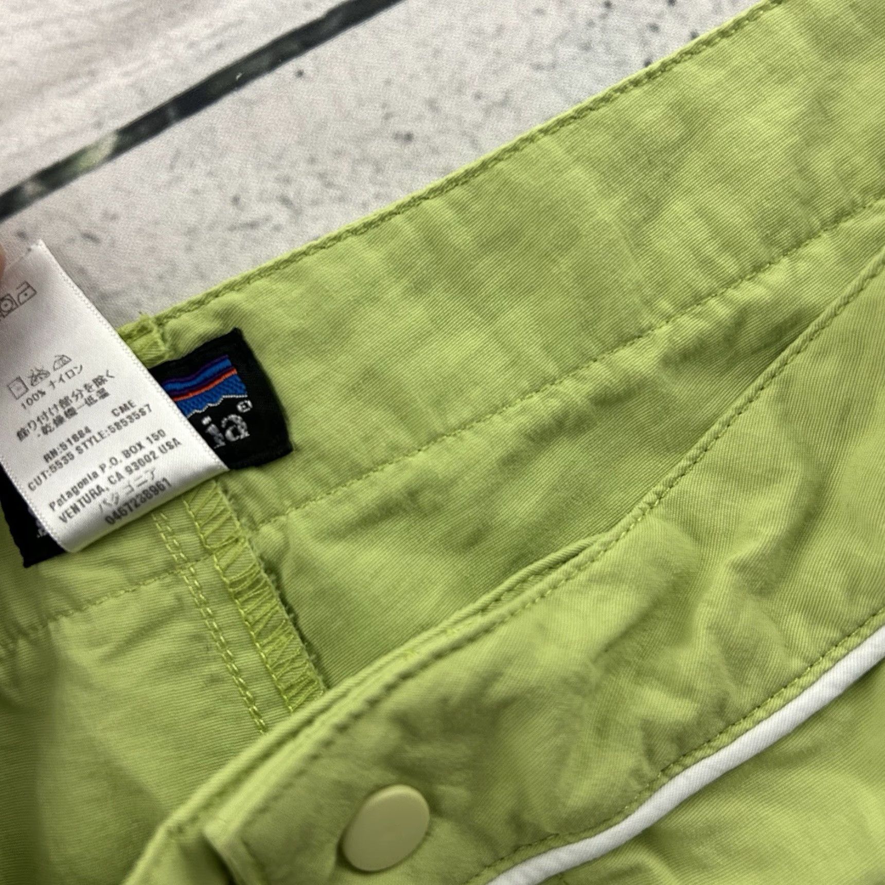 Patagonia Patagonia Womens 10 Green Nylon Hiking Outdoor Casual Button Shorts Size 32" / US 10 / IT 46 - 3 Thumbnail