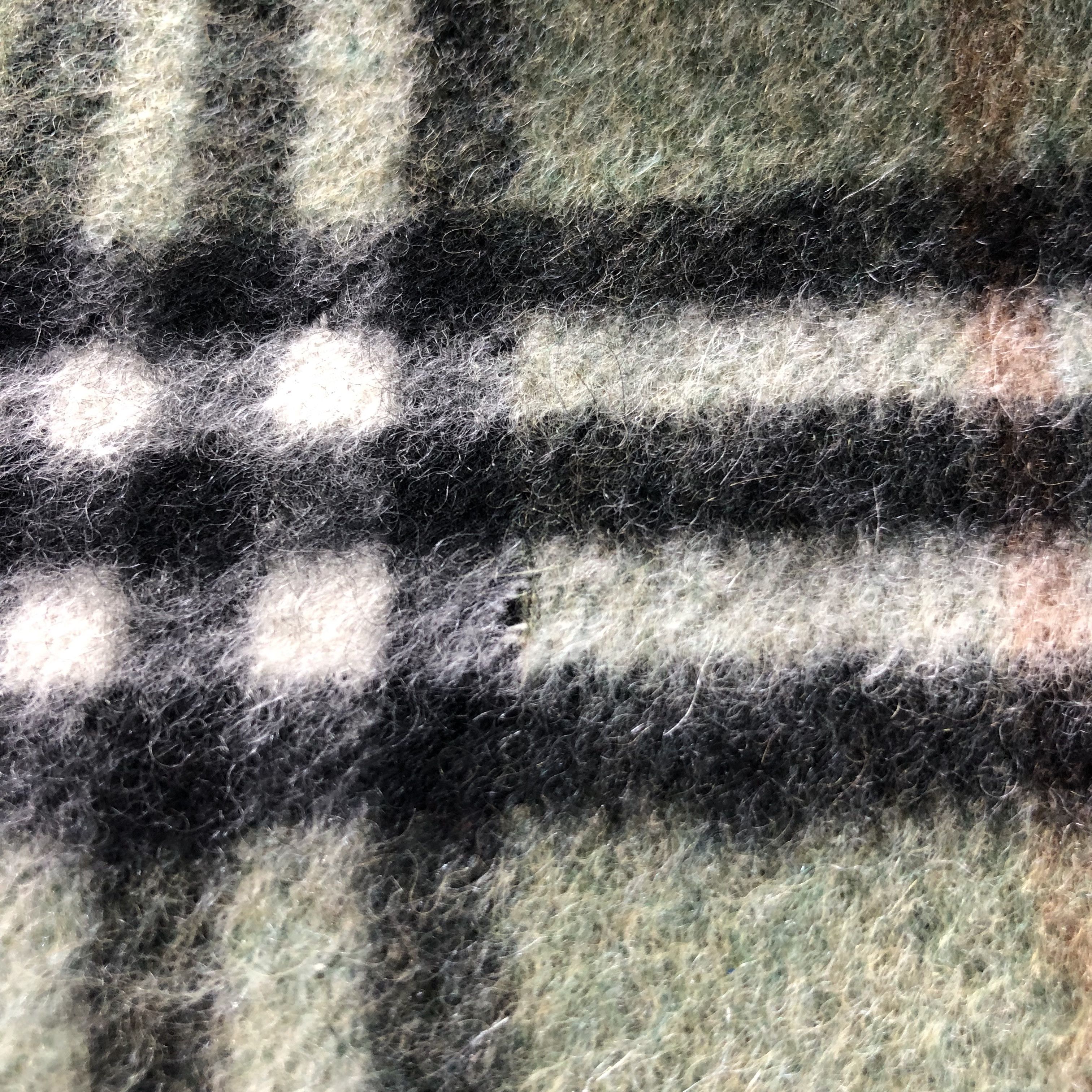 Burberry Burberrys Nova Check Cashmere Scarf Muffler Neckwear V2522 Size ONE SIZE - 10 Thumbnail