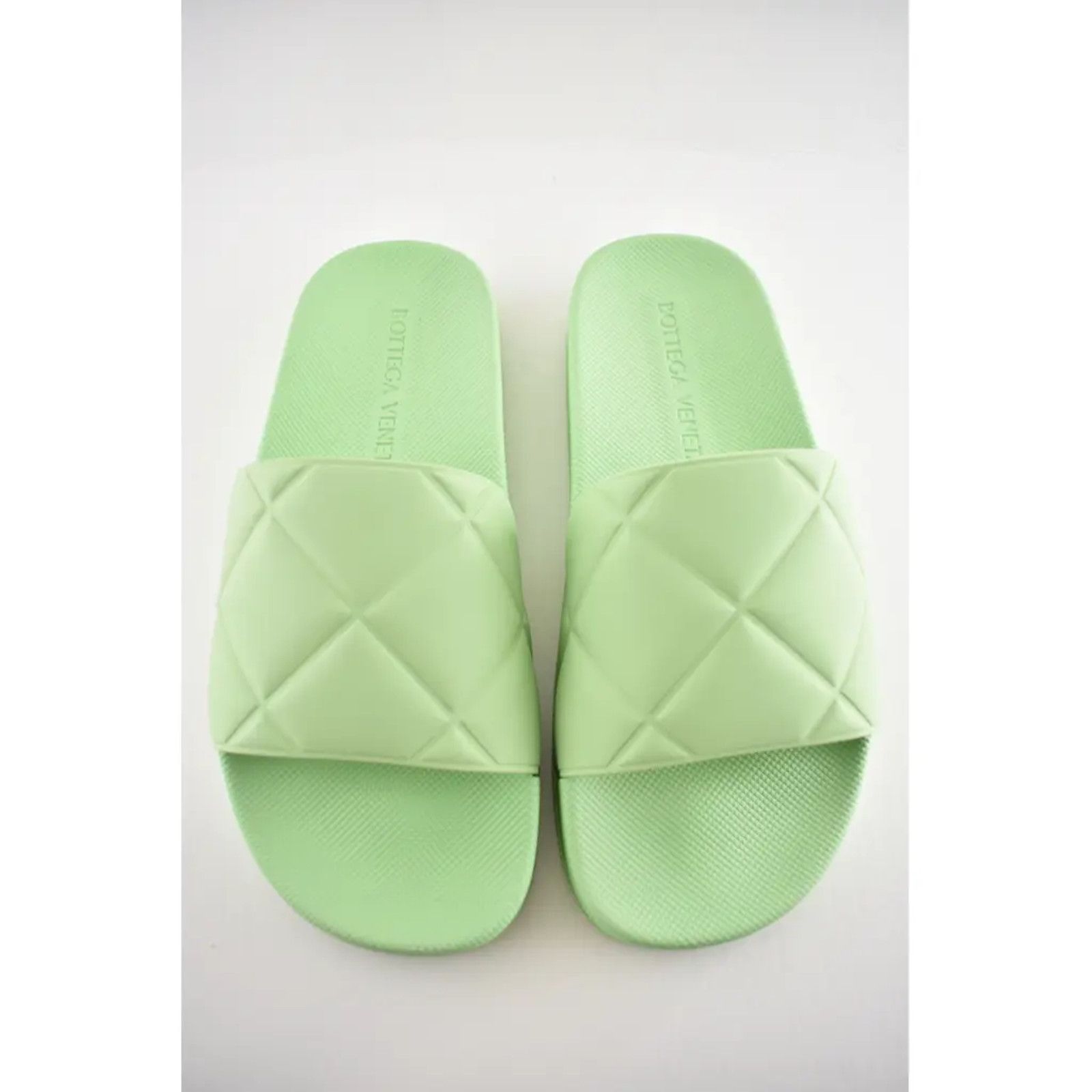 Bottega Veneta Bottega Veneta Slider Pistachio Green Quilted Rubber Pool Size US 6 / IT 36 - 6 Thumbnail