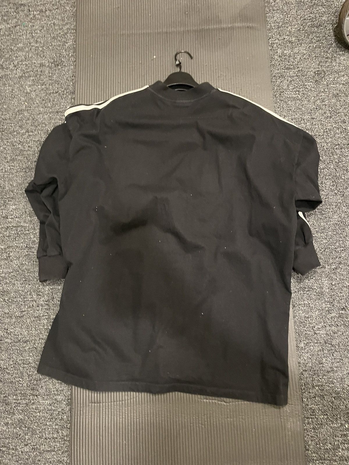 Balenciaga Balenciaga x adidas Long Sleeve T-Shirt Oversized Size US XL / EU 56 / 4 - 6 Thumbnail