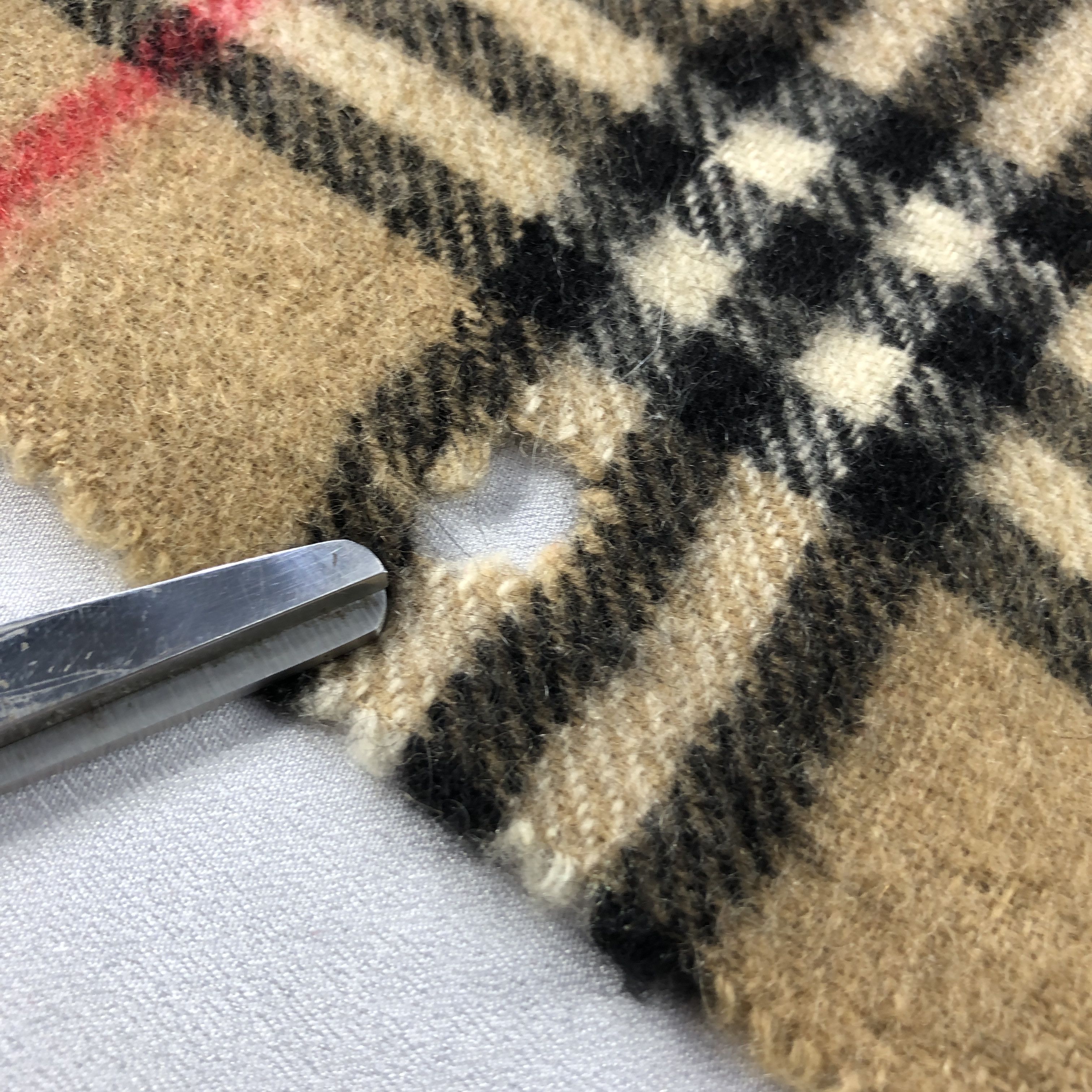 Burberry Burberrys Nova Check Tan Wool/Cashmere Scarf Muffler V2842 Size ONE SIZE - 11 Thumbnail