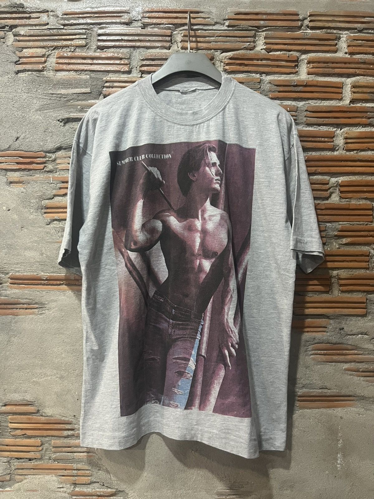 Arts & Science Vintage Photo Summer Club Collection photographer 90’sTshirt Size US XL / EU 56 / 4 - 2 Thumbnail