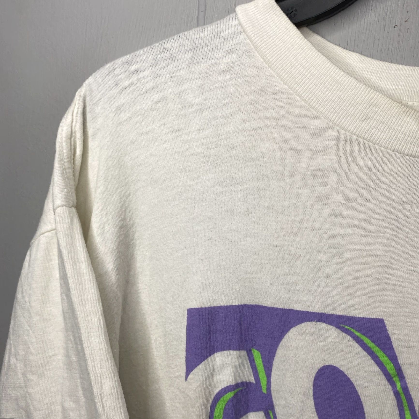 Vintage VINTAGE Jesus T Shirt White Short Sleeve L 90s Unisex God Loves You Pass It On Graphic Tee Cotton Shirt Size US L / EU 52-54 / 3 - 6 Thumbnail