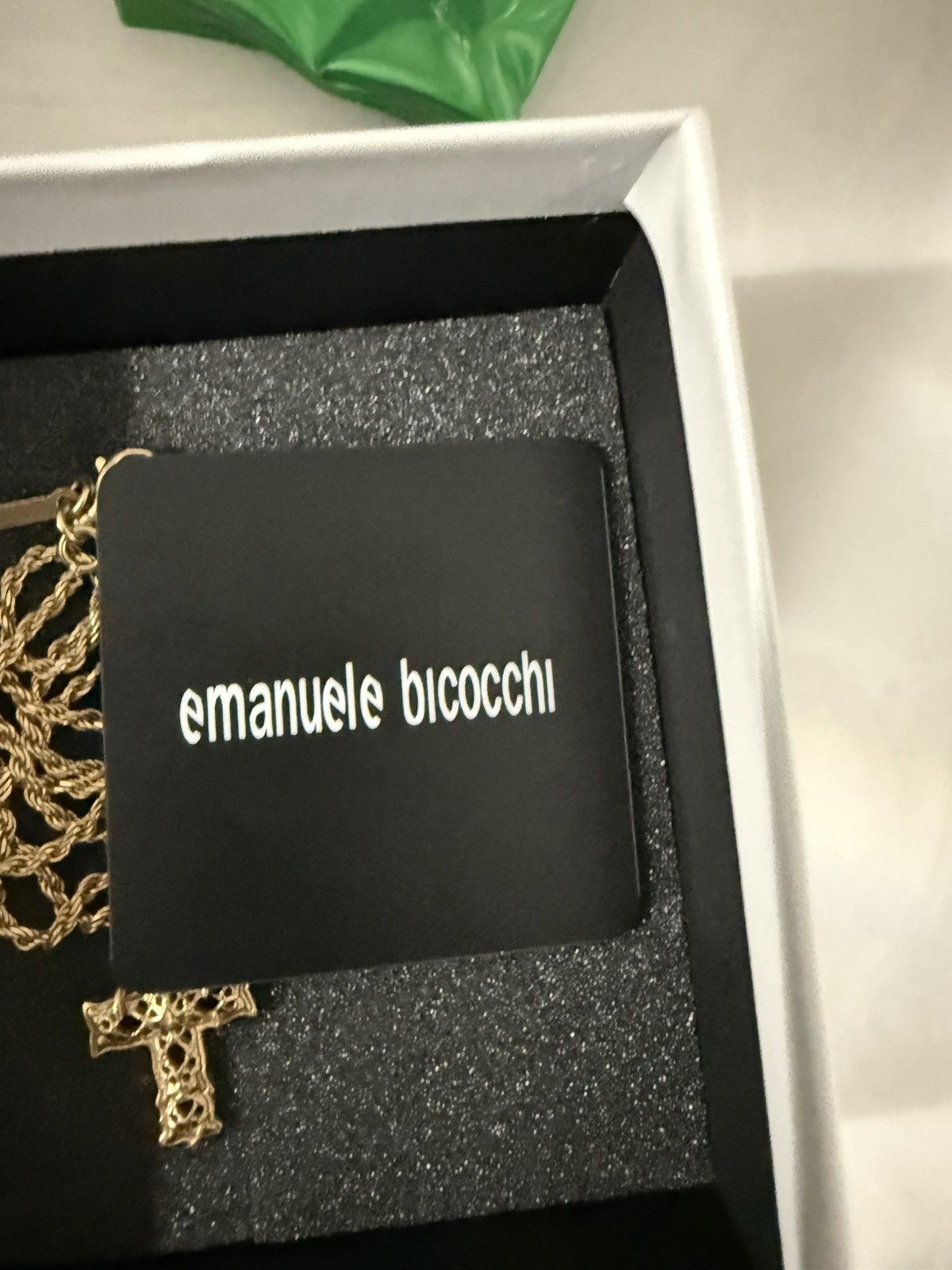 Emanuele Bicocchi Emanuele Bicocchi Gold medium Notre dame cross necklace Size ONE SIZE - 3 Thumbnail