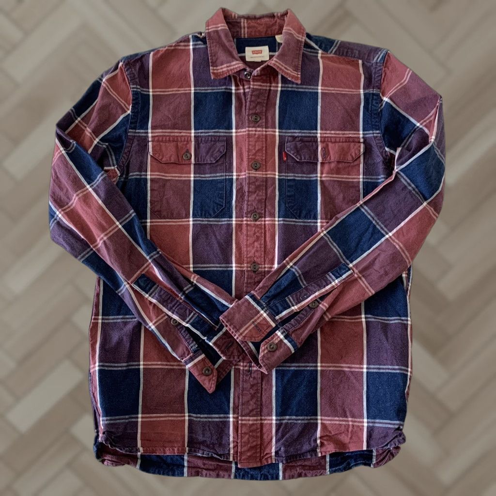 Levi's Levi's Long Sleeve Plaid Button-Up Shirt Men M Blue Red Size US M / EU 48-50 / 2 - 1 Thumbnail