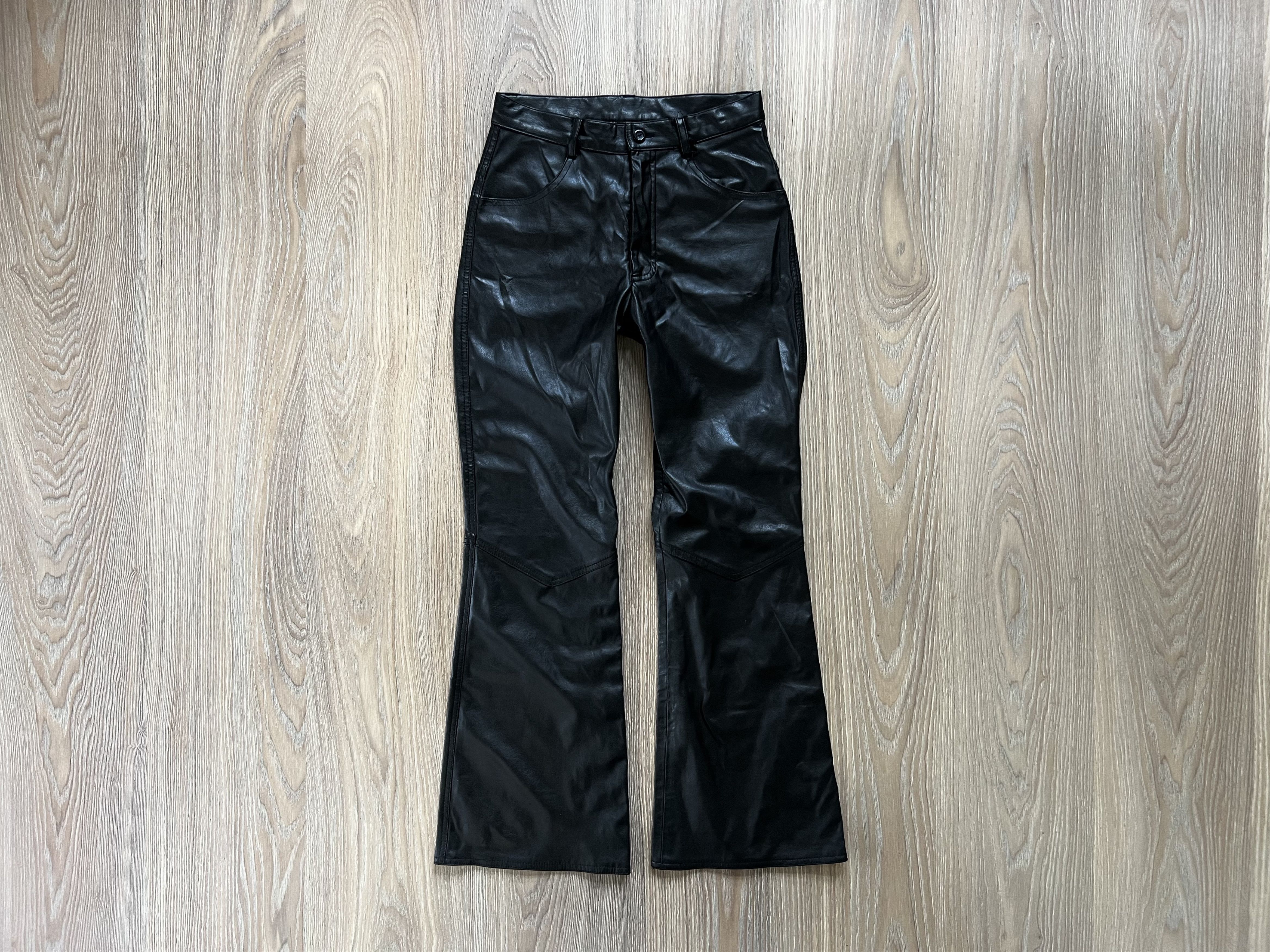 image of Vroom & Dreesmann Women's Leather Vintage Pants in Black (Size 26)
