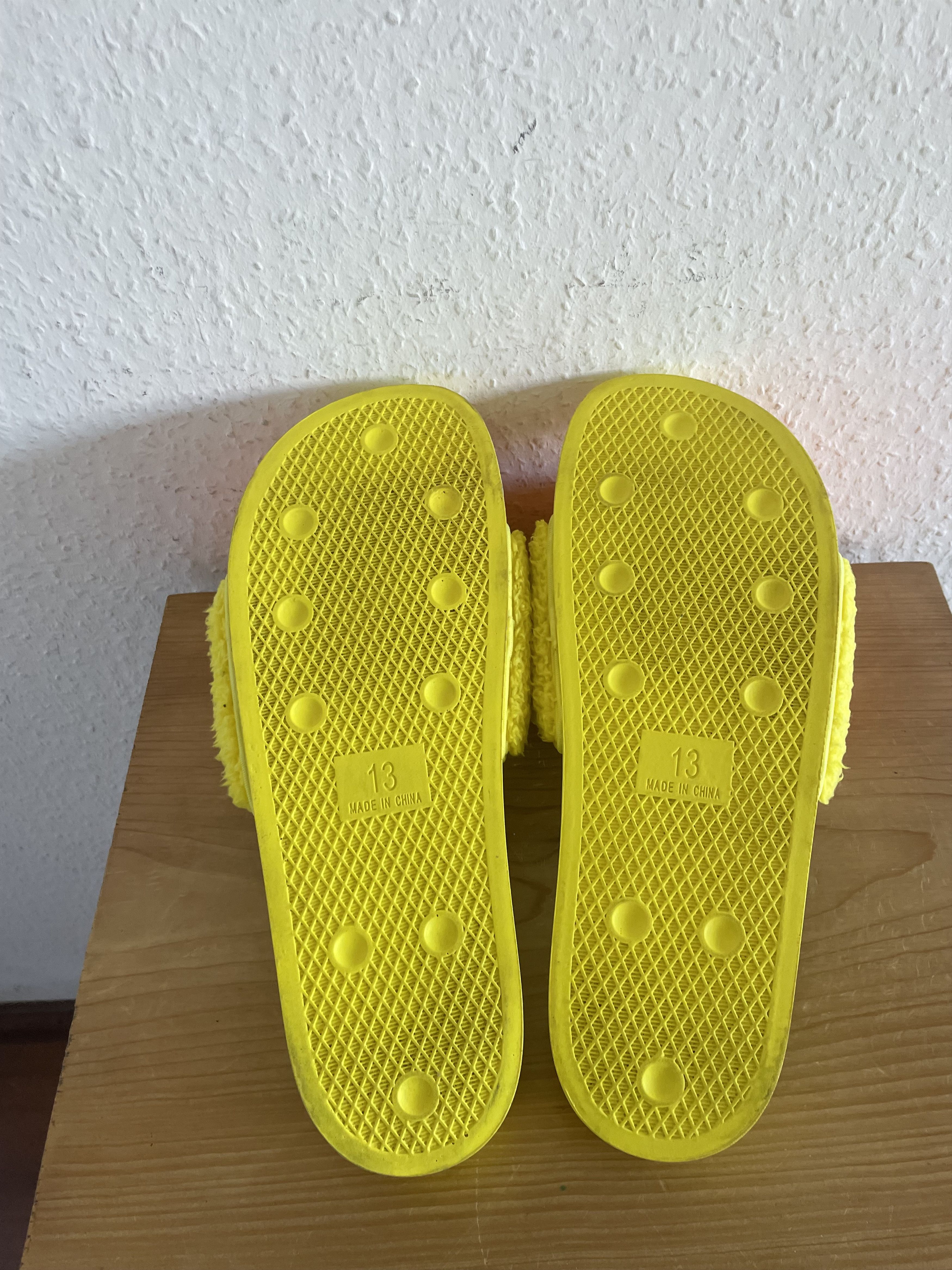 Adidas × Jeremy Scott Adilette Teddy Bear Slides Neon Size US 13 / EU 46 - 10 Thumbnail