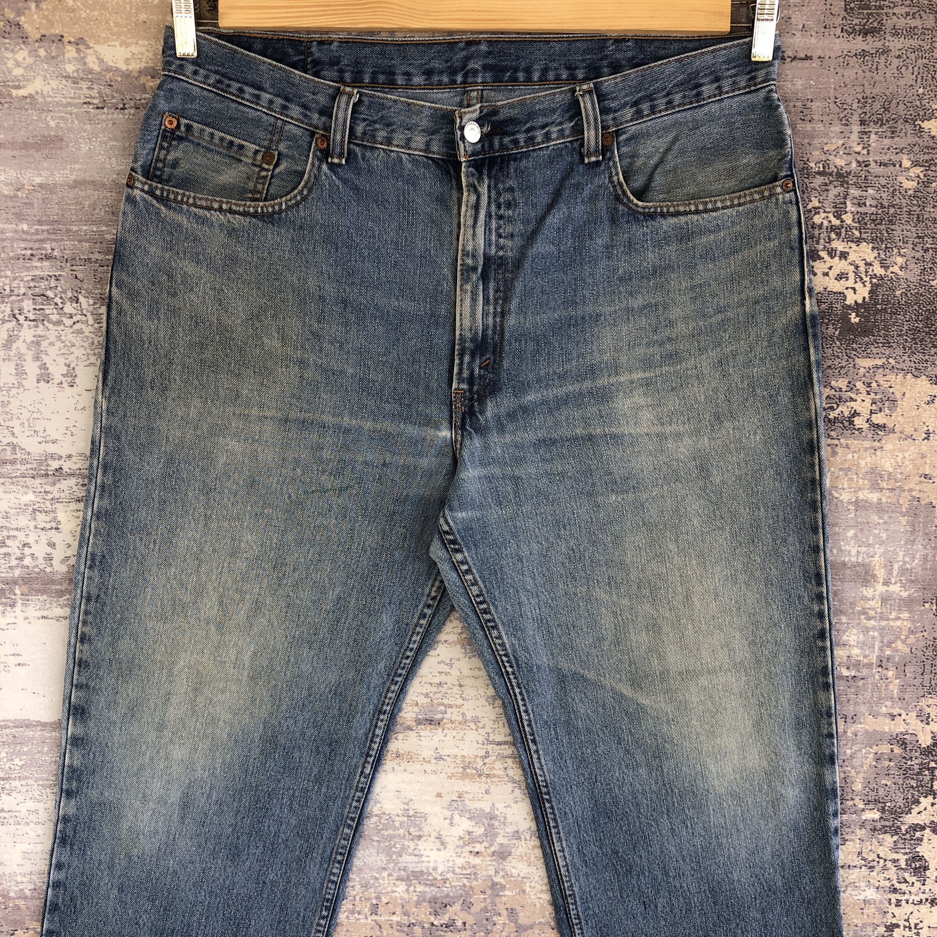 Levi's Vintage Levis 550 Faded Light Wash Jeans Levi's Baggy Denim Size US 38 / EU 54 - 3 Thumbnail