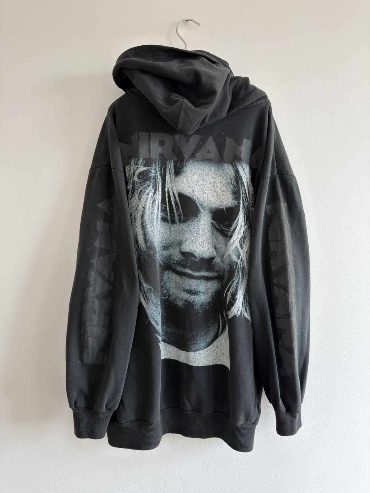 Nirvana *RARE* VINTAGE NIRVANA KURT COBAIN DISTRESSED HOODIE ZIP UP Size US XL / EU 56 / 4 - 1 Thumbnail