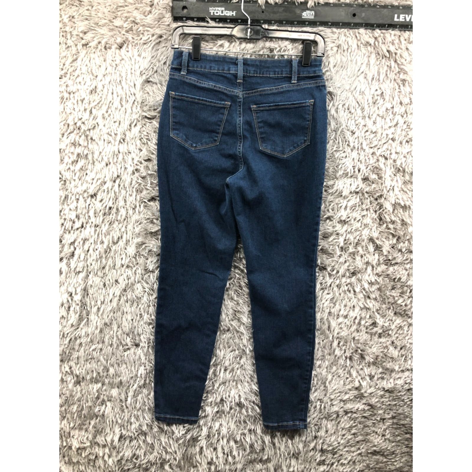Vintage No Boundaries Jeans Skinny Size 5 Juniors Medium Wash Blue Regular Rise 27 in Denim Cotton Belt Loops Zipper Pocket 5-Pocket Women Mens Boys Girls Size 27" / US 4 / IT 40 - 5 Thumbnail