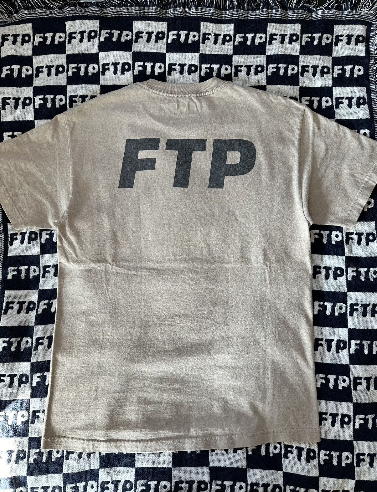 Fuck The Population FTP SAND LOGO TEE Size US L / EU 52-54 / 3 - 2 Thumbnail
