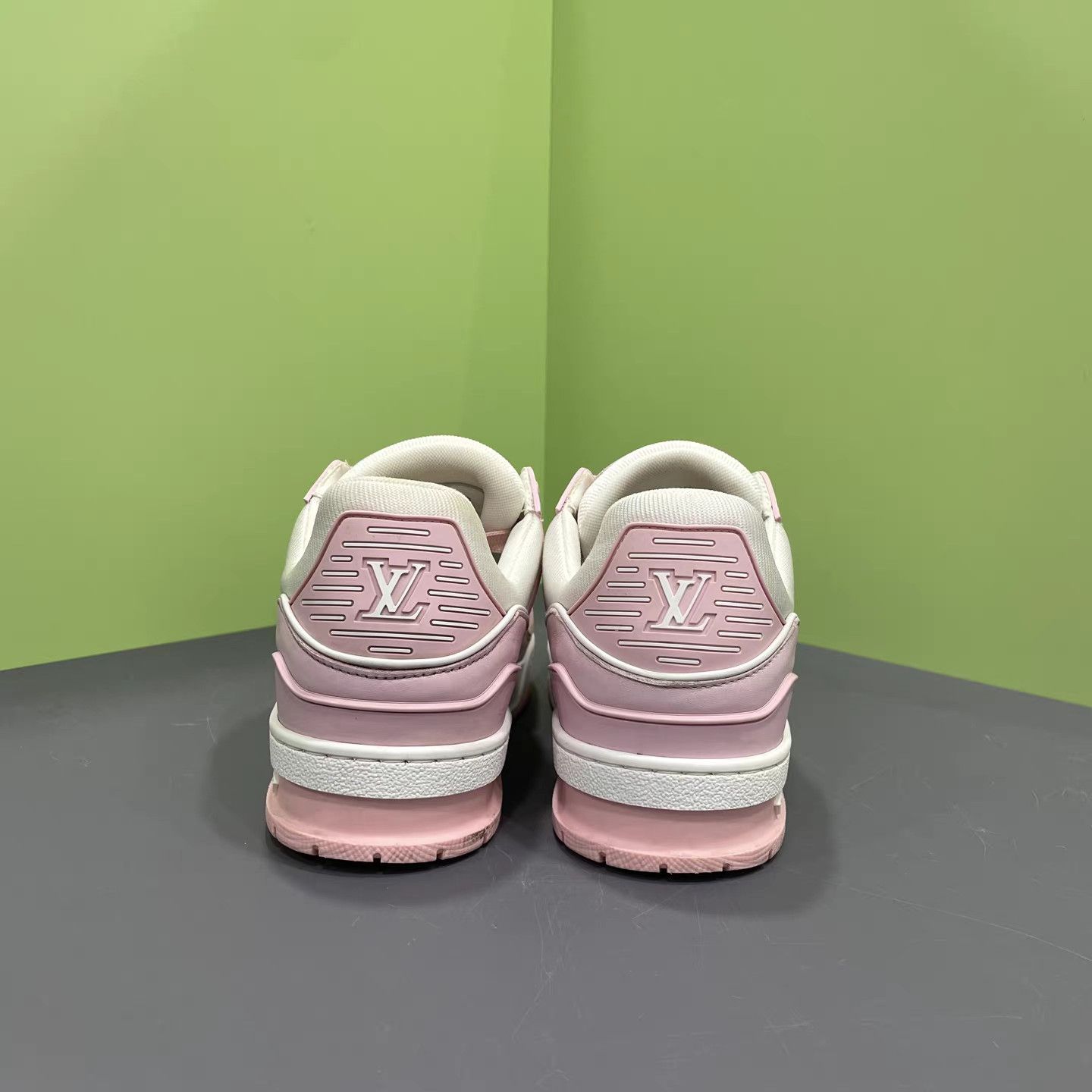 Louis Vuitton LOUIS VUITTON LV Trainer White & Rose Pink K15 Size US 8 / IT 38 - 6 Thumbnail
