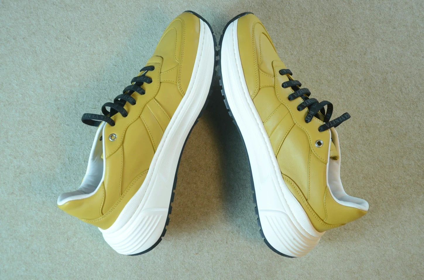 Bottega Veneta Bottega Veneta Yellow & Black Dad Sneakers 42 Size US 9 / EU 42 - 8 Thumbnail